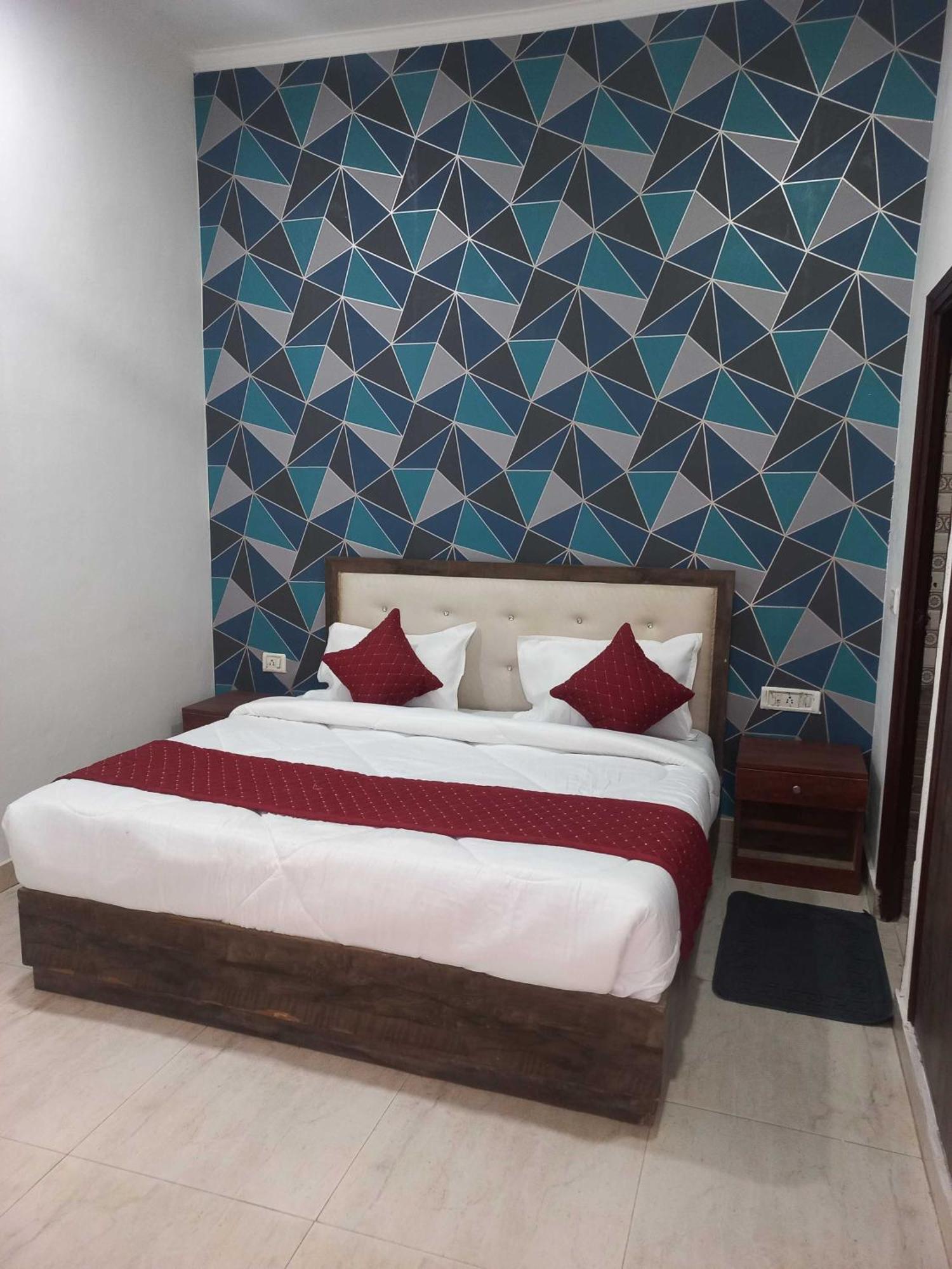 O White House Hotel New Delhi