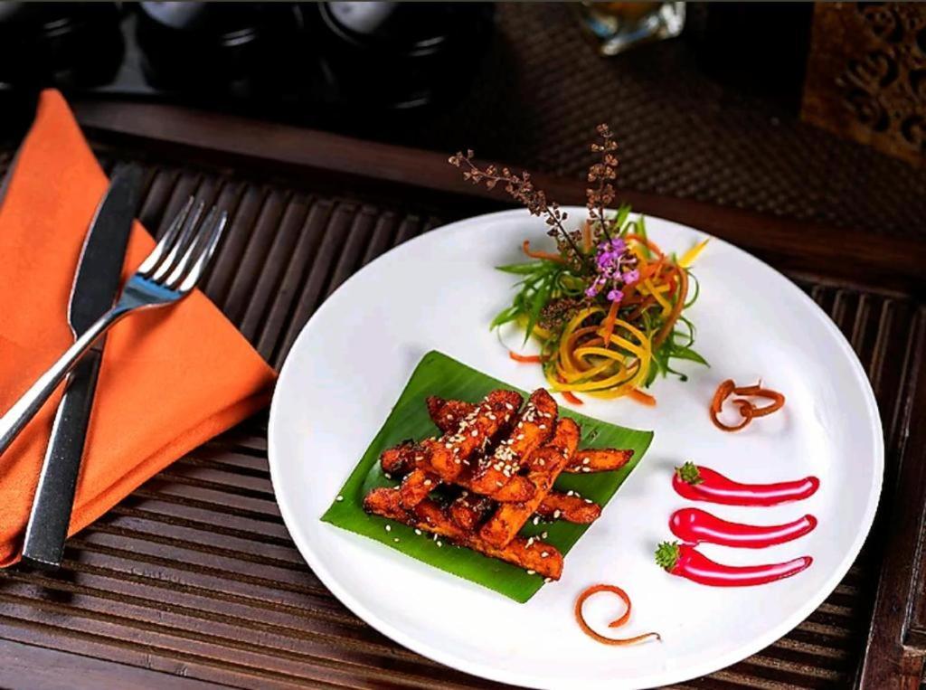 R Deluxe - Railway Station Hotel New Delhi