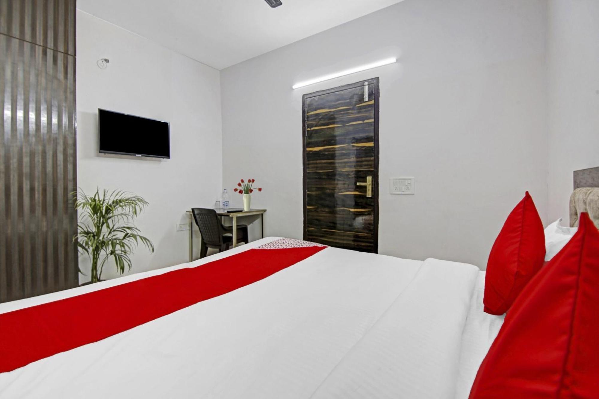 Green Olive Hotel 3*