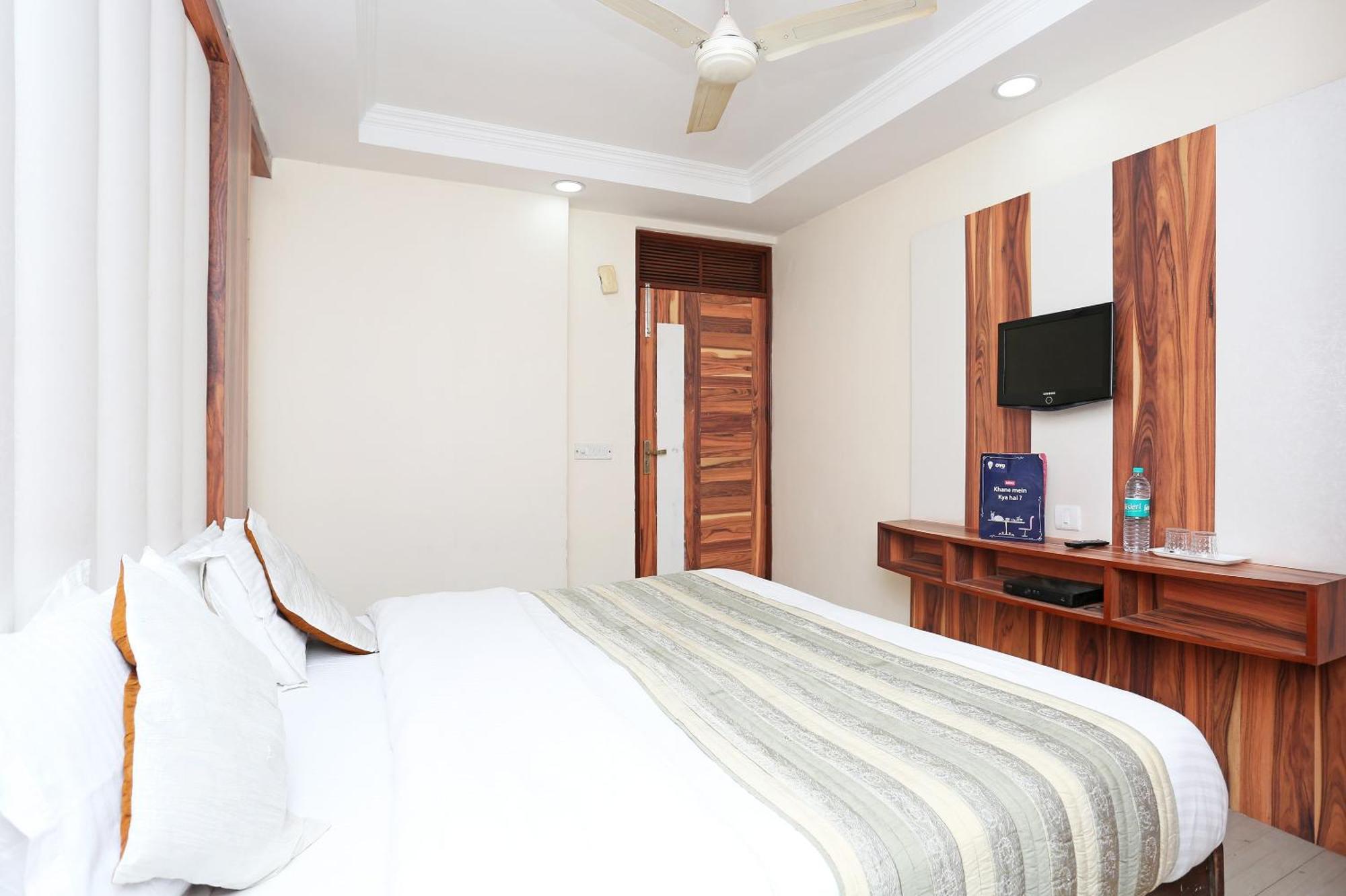 Oyo Flagship F Five New Delhi