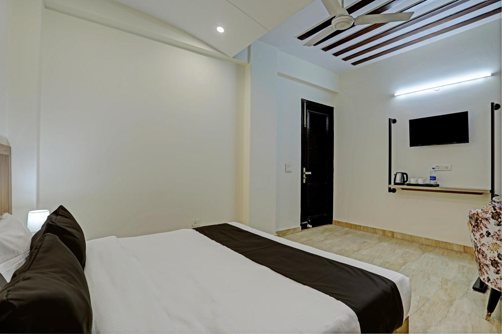 Townhouse Dsr Sector 19 Hotel Kalkaji Devi