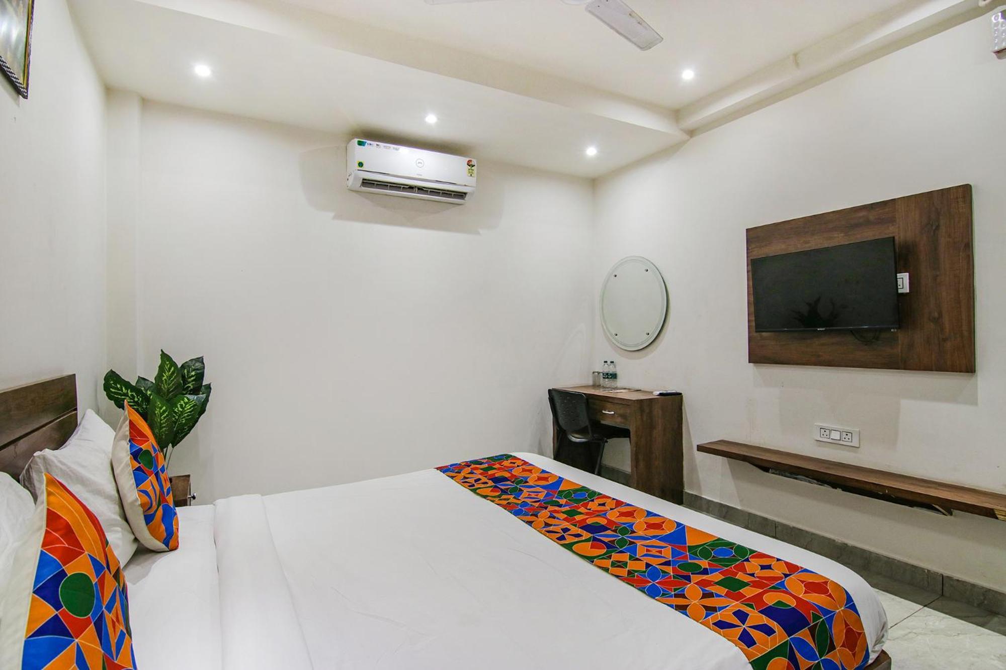 Hotel Fabhotel Moro Rohini Sector 4