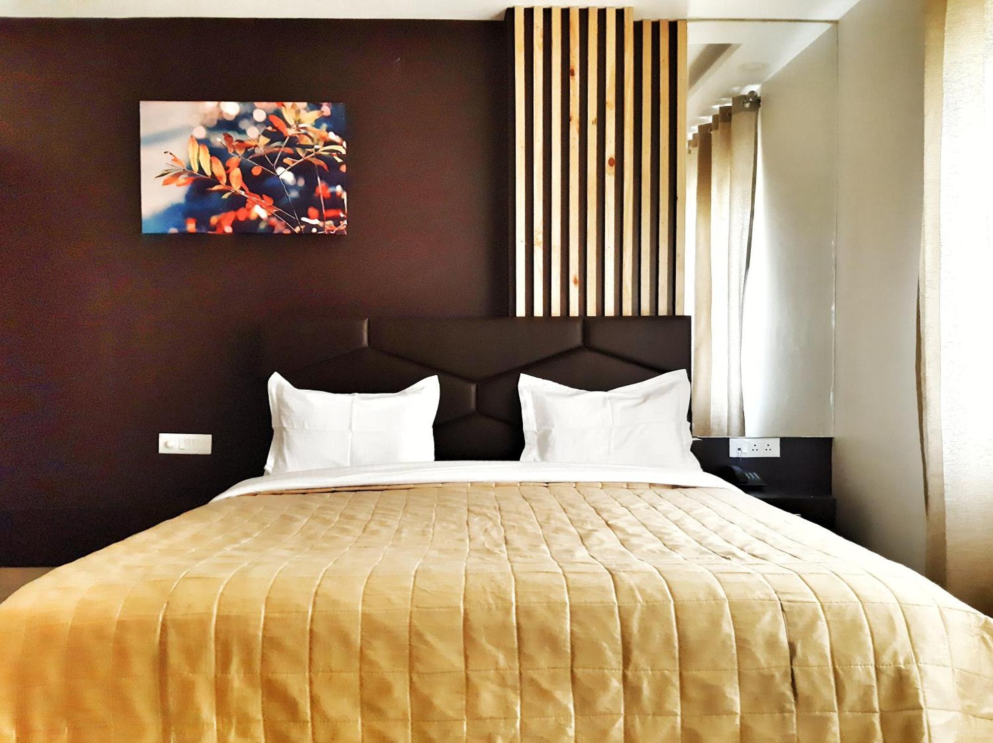 Guest house Airport Delhi Aerocity, 15 Mins Yashobhoomi New Delhi