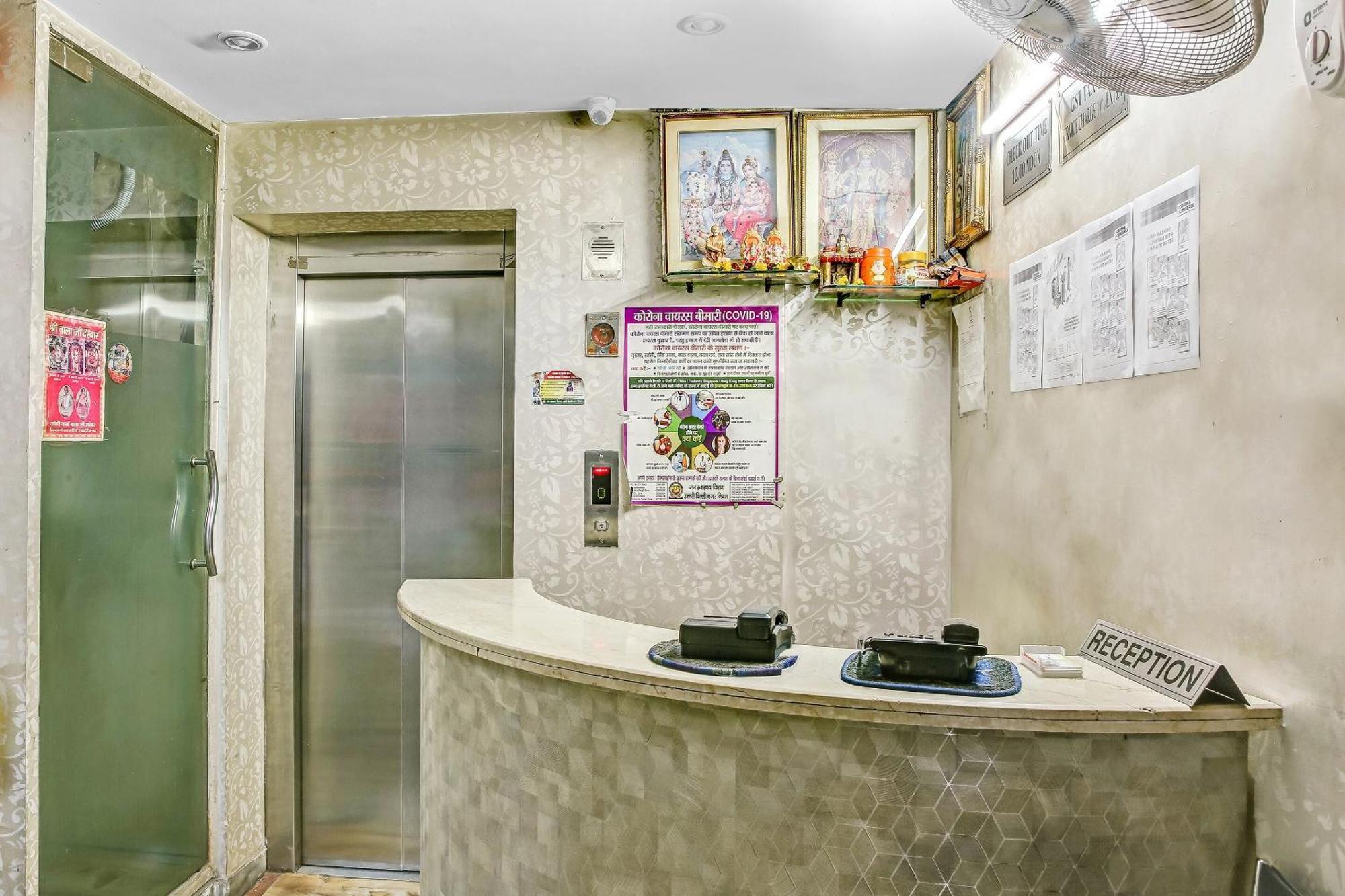 Hotel O Crown Continental Near Sarai Rohilla Railway Station