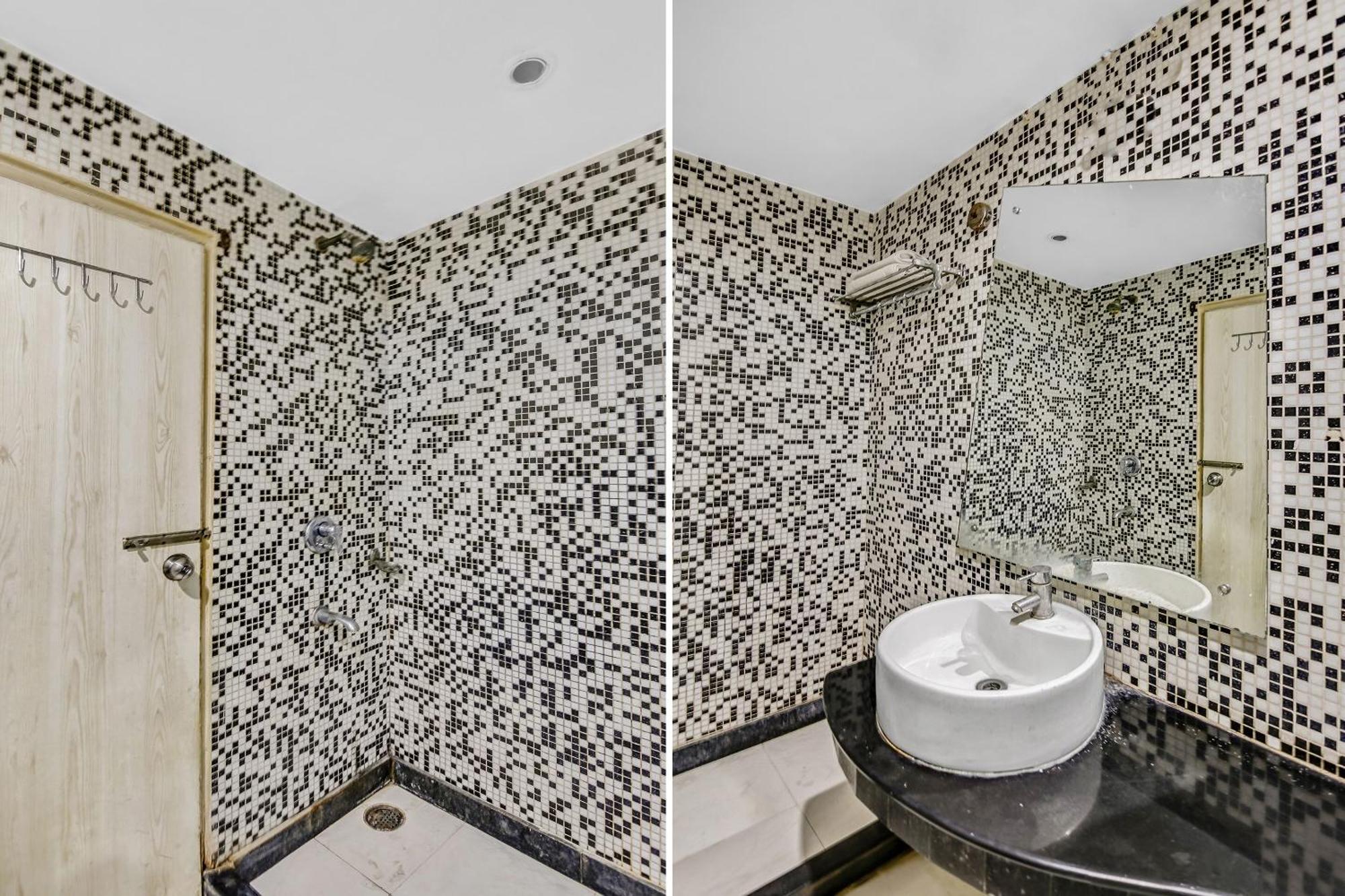 O Crown Continental Near Sarai Rohilla Railway Station Delhi (National Capital Territory of India)