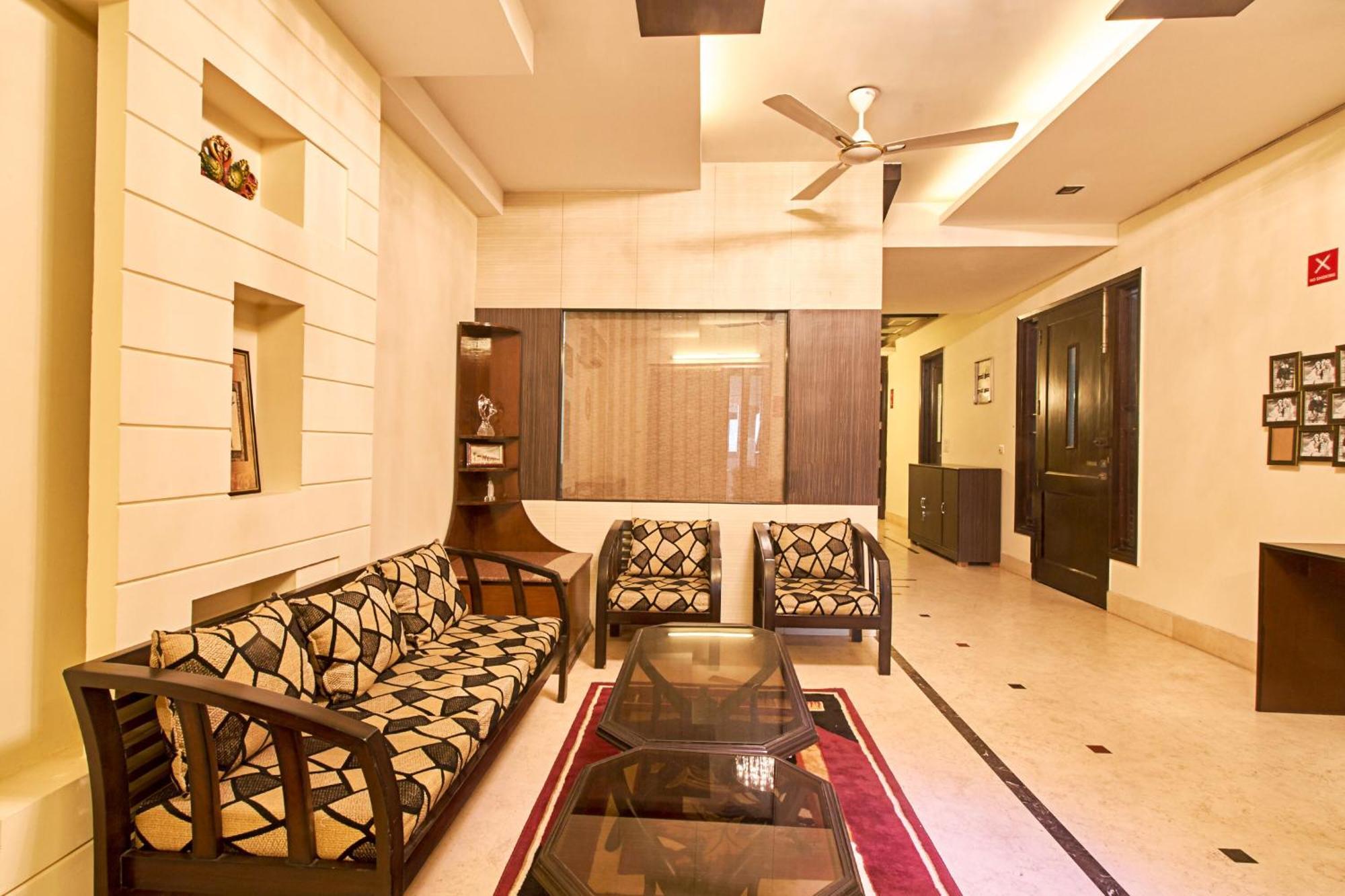 Oyo 3594 Kamla Nagar 3*