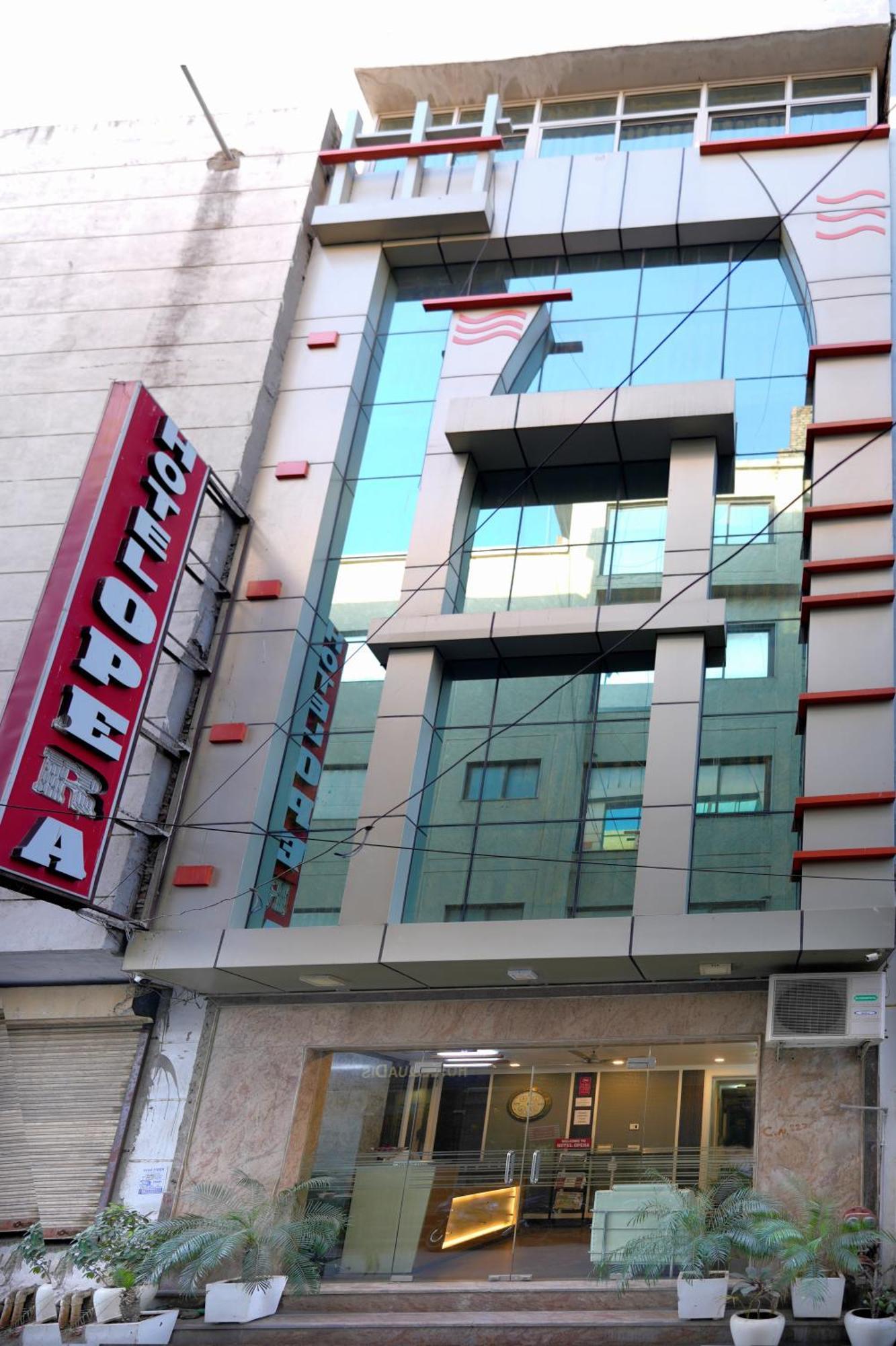Opera New Hotel