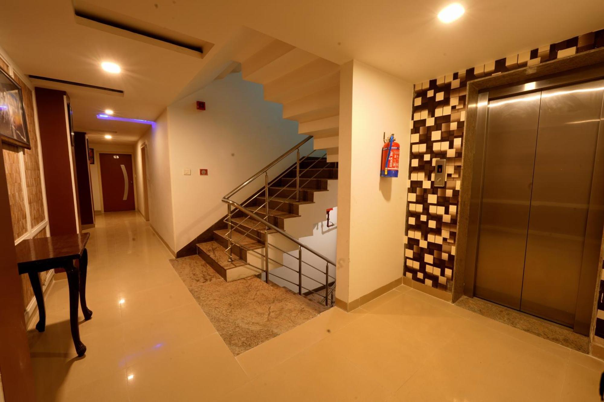 Opera New Hotel