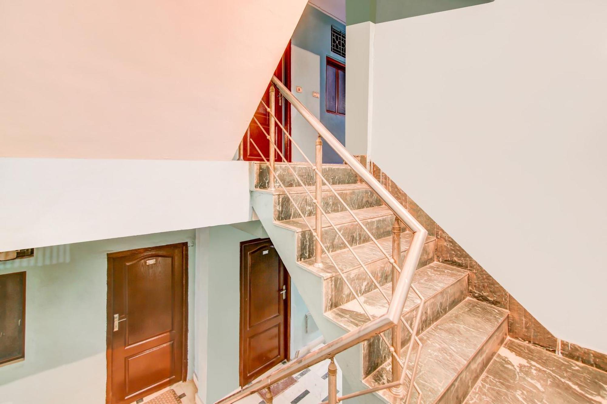 Hotel Neha *