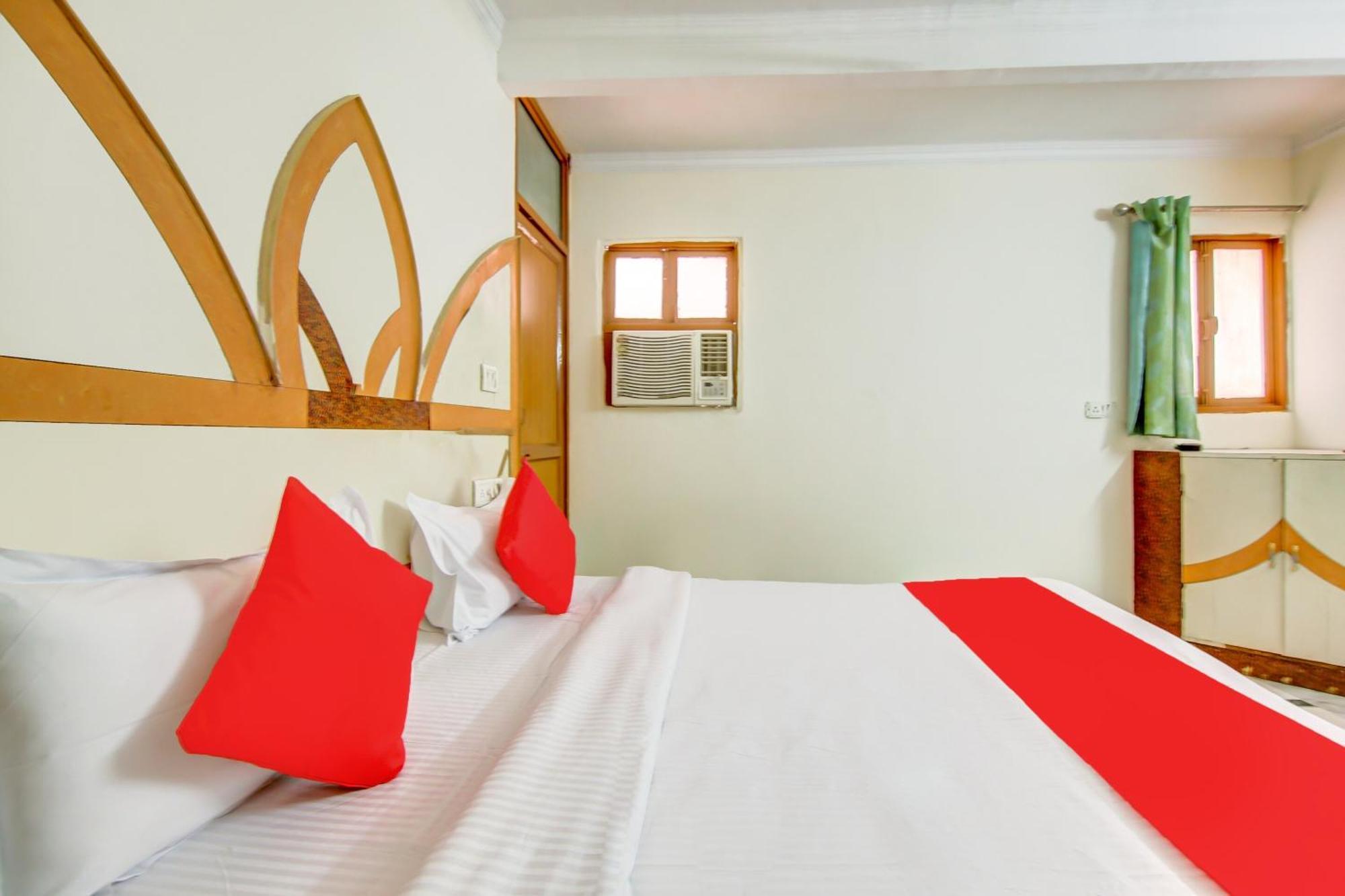 Neha Hotel New Delhi