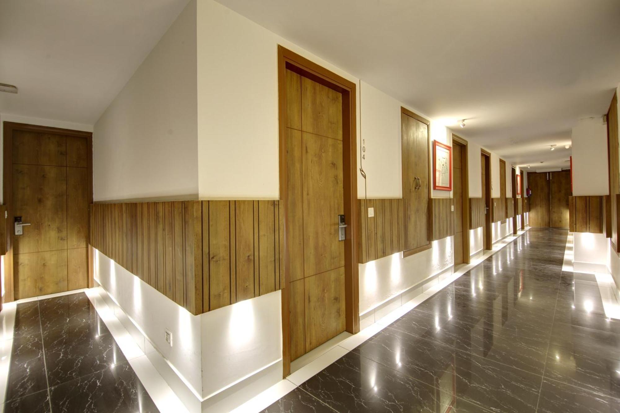 Hotel Town Grand Patel Nagar New Delhi