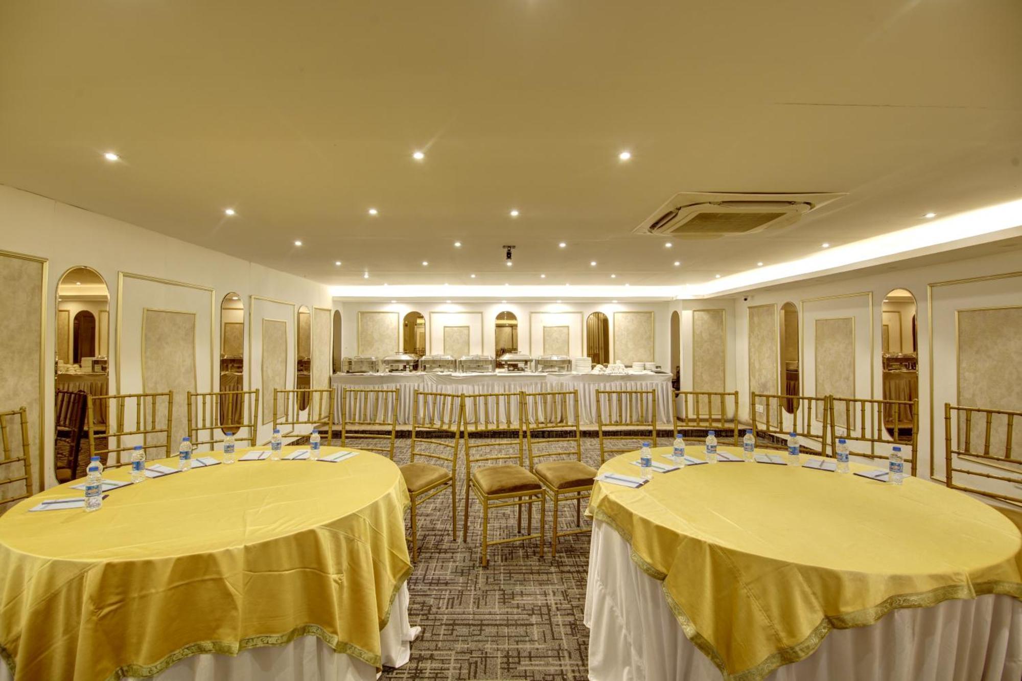 Town Pallace Patel Nagar New Hotel Delhi (National Capital Territory of India)