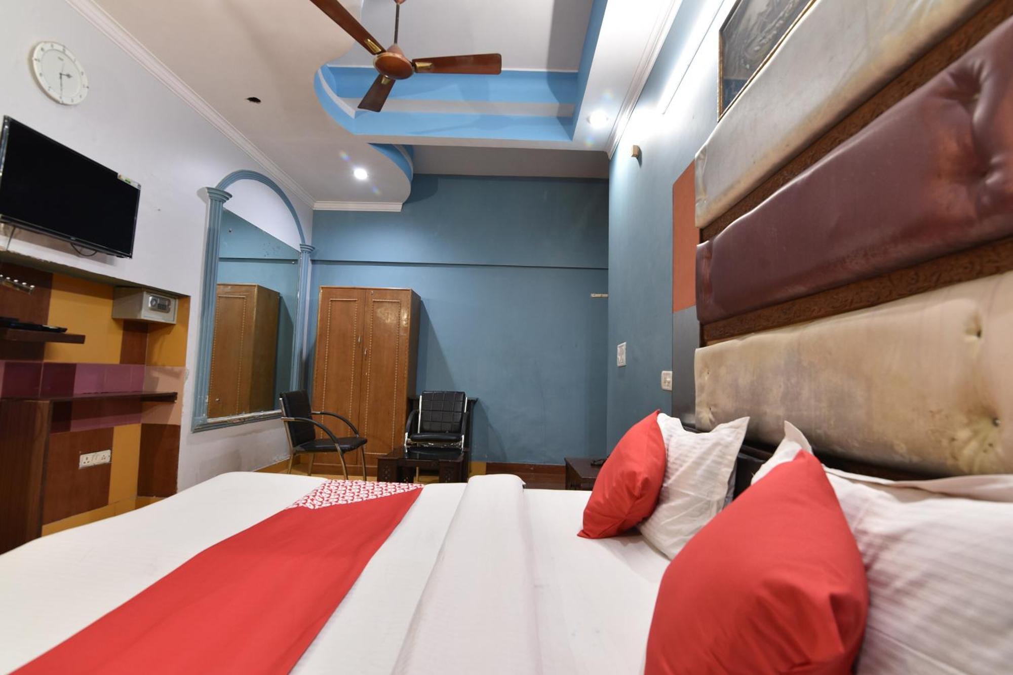 Hotel O Amar Residency