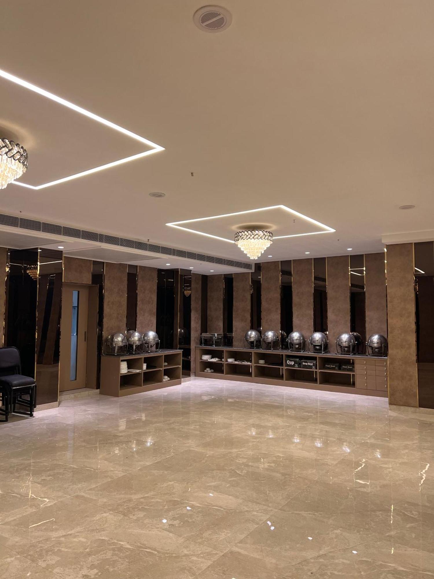 Karon - Lajpat Nagar Hotel
