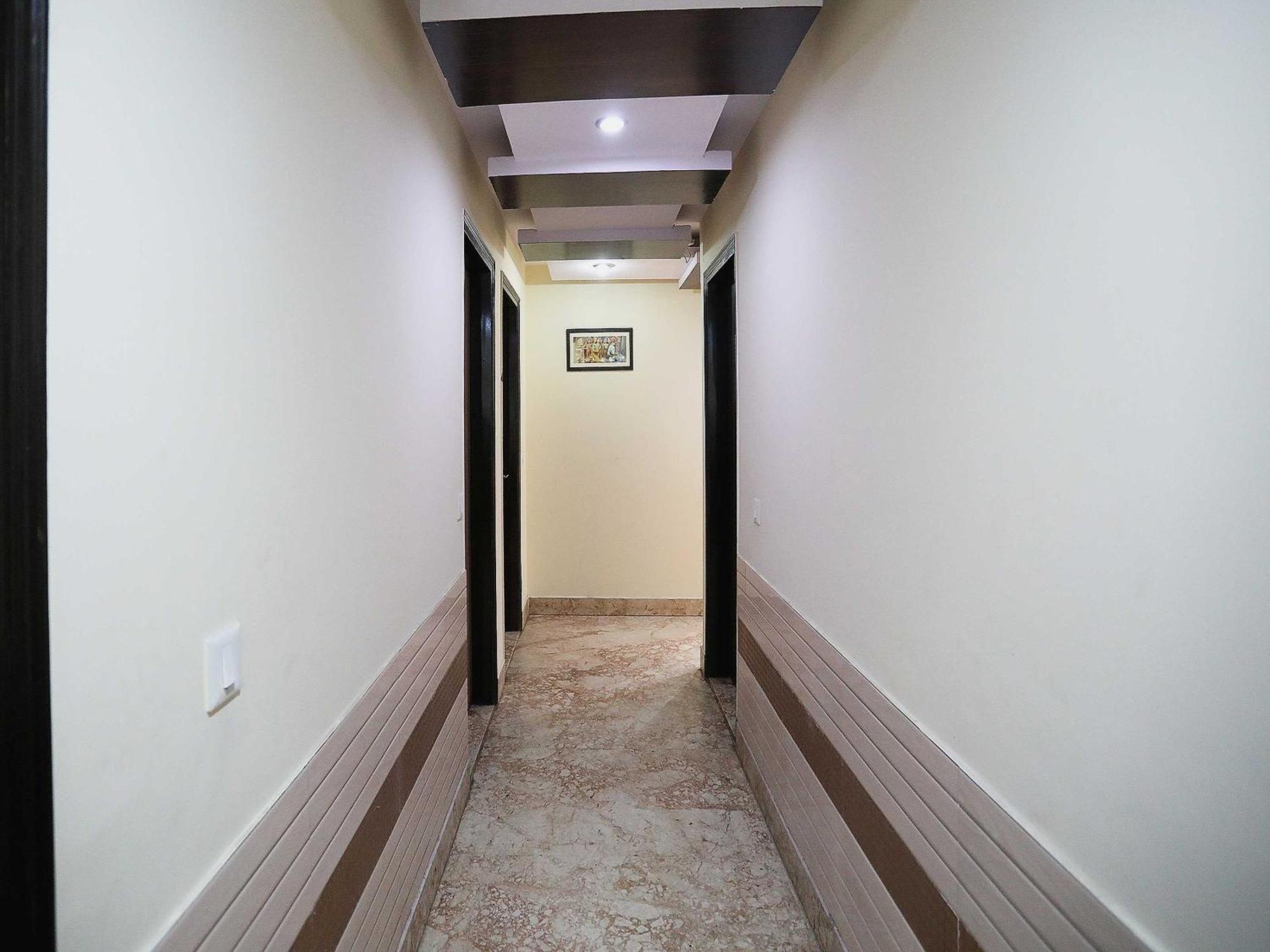 Oyo Vedas Heritage Hotel Delhi (National Capital Territory of India)