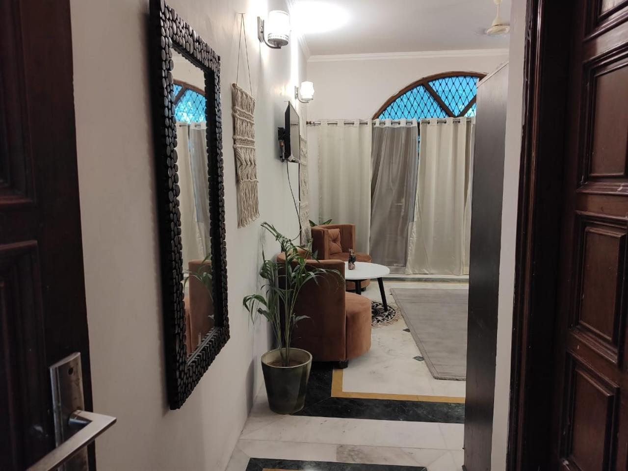 Atharva's Homestay, Nehru Enclave *