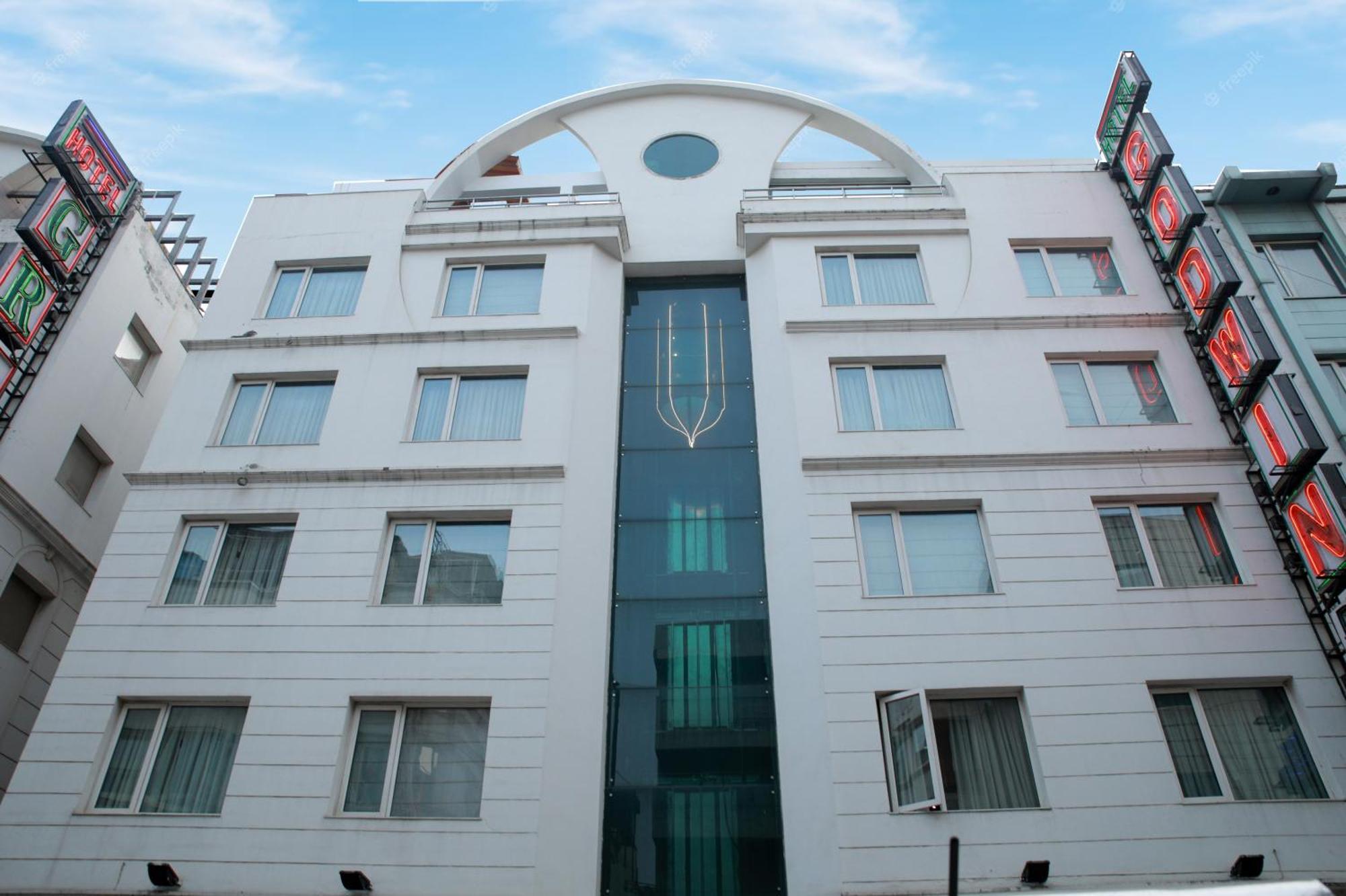 Hotel Godwin Deluxe -Free Airport Pickup -Traveller'S Choice Award Winner 2025 Hotel