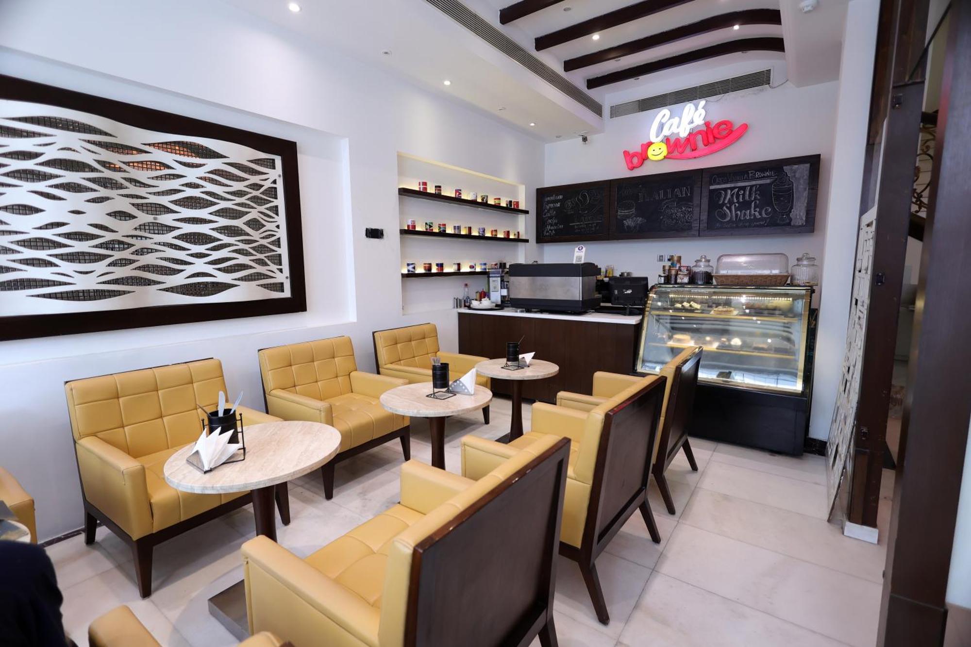 Hotel Grand Godwin - Complimentary Airport Pickup -near Ndls Railway Stn Nova Deli