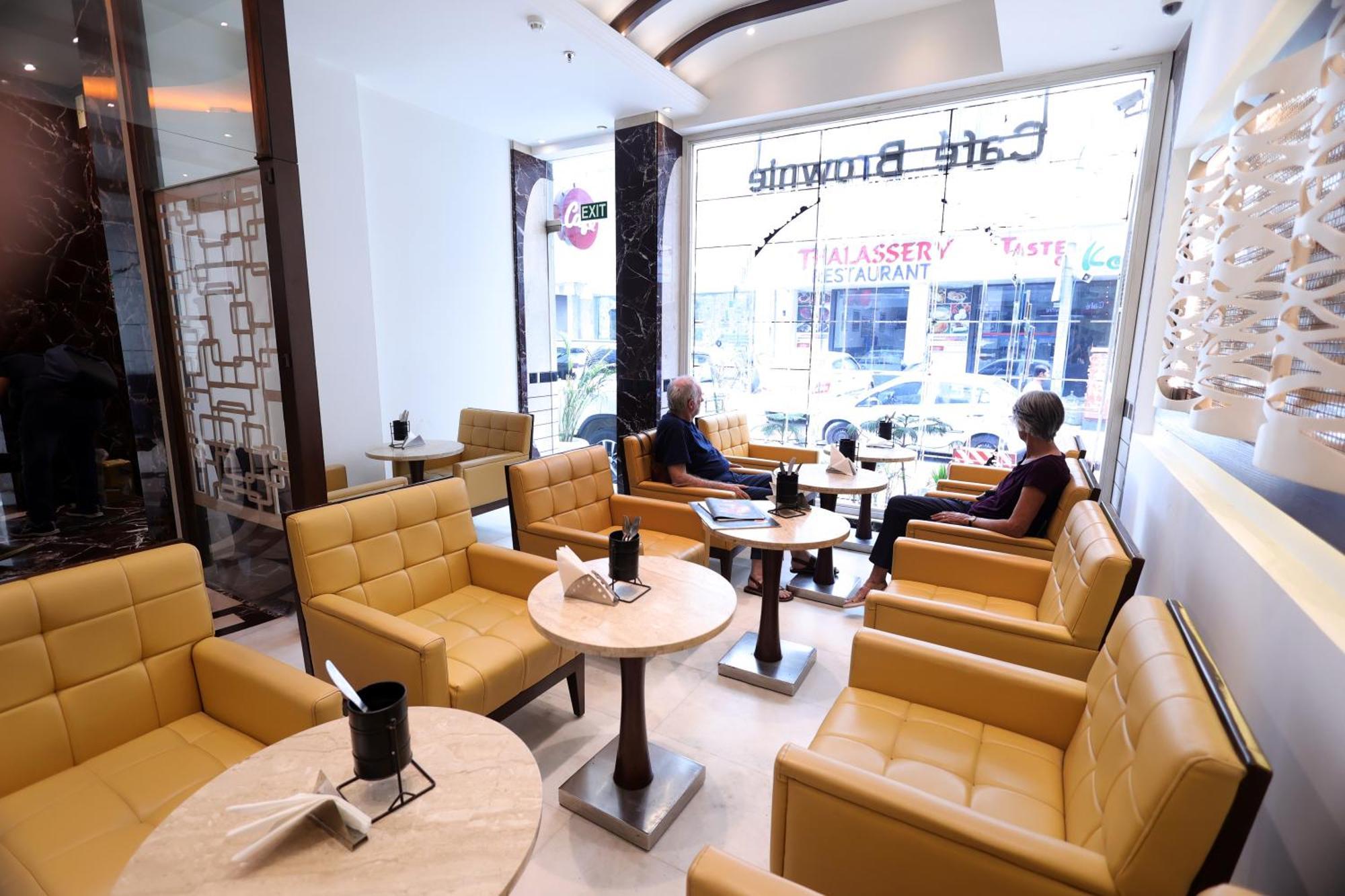Grand Godwin - Complimentary Airport Pickup -near Ndls Railway Stn Nova Deli