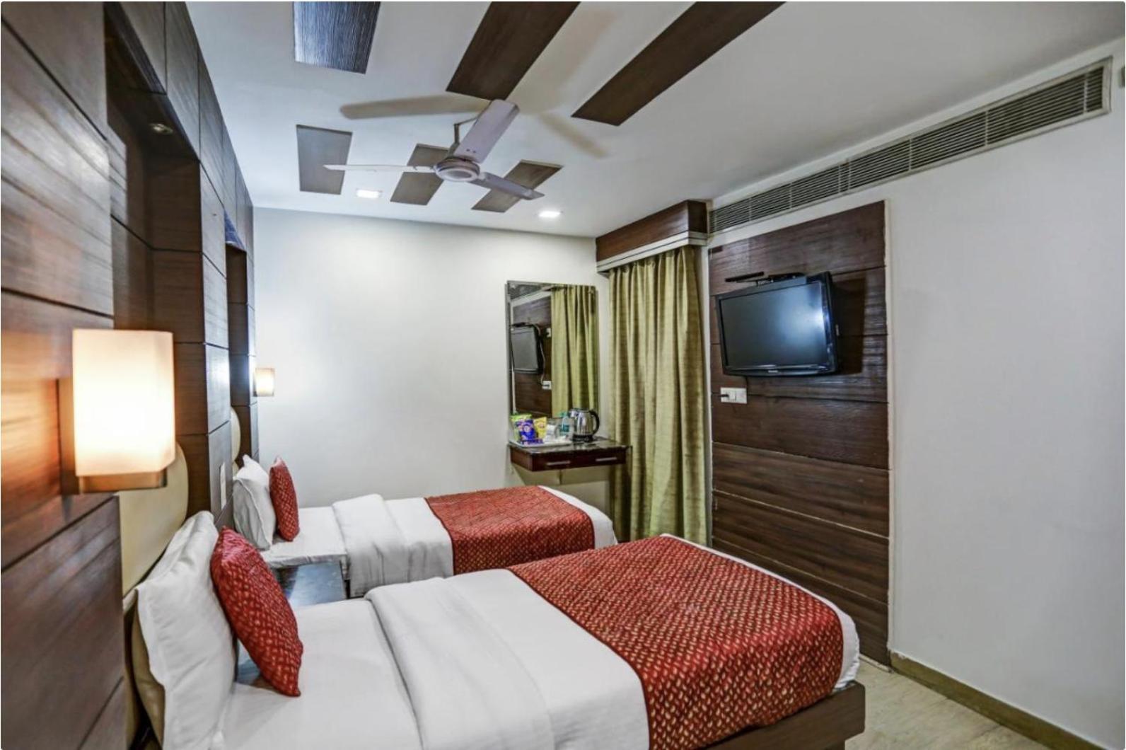Hotel Fabstays - South Delhi 4* New Delhi