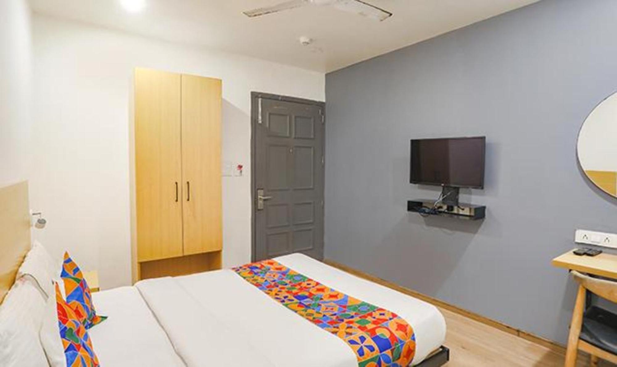 Fabhotel The Vaishali Dakshini Pitampura Hotel