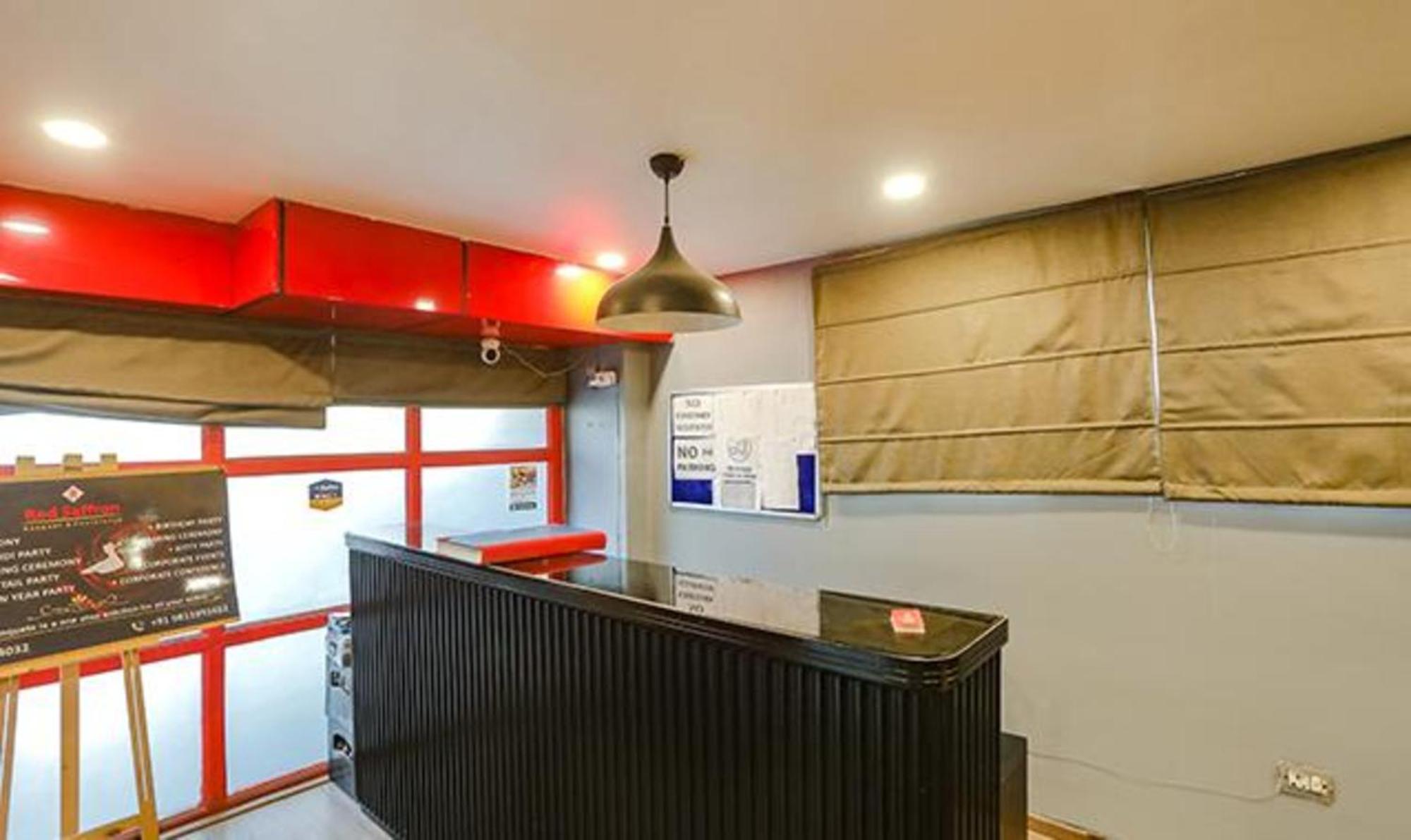 Hotel Fabhotel The Vaishali Dakshini Pitampura