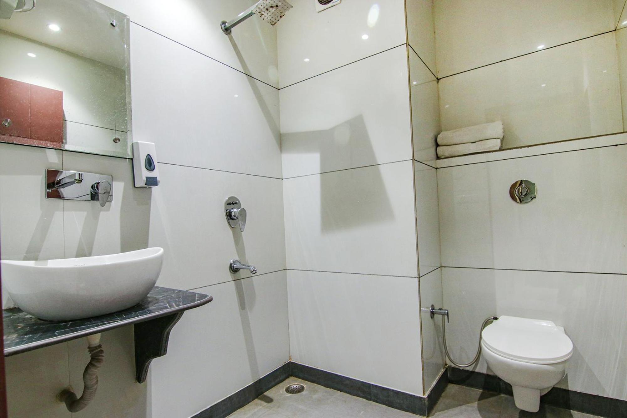 Fabhotel Golden Glory Hotel New Delhi