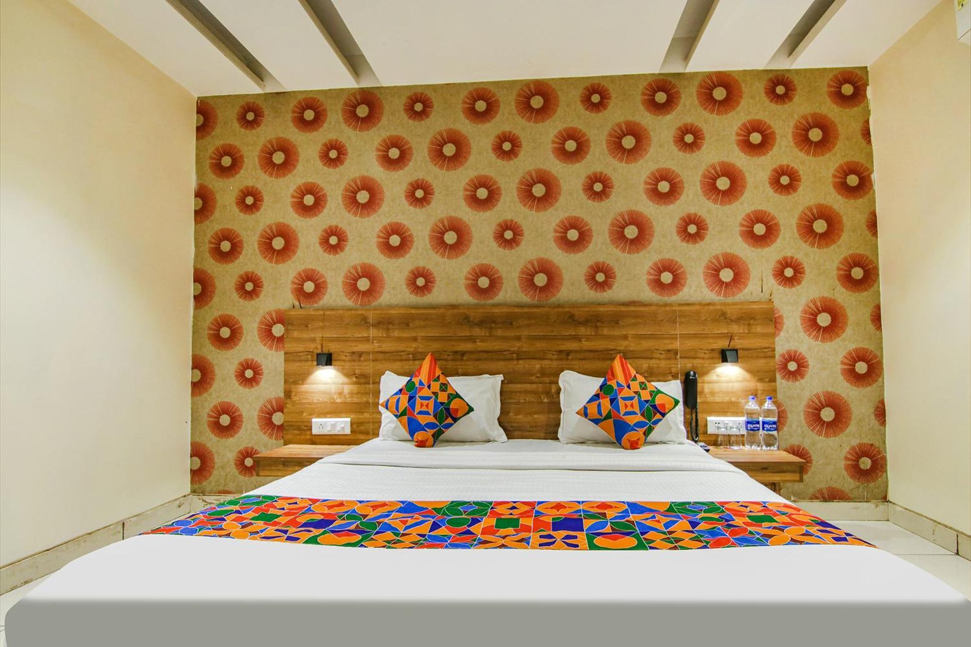 Fabhotel Golden Glory New Delhi