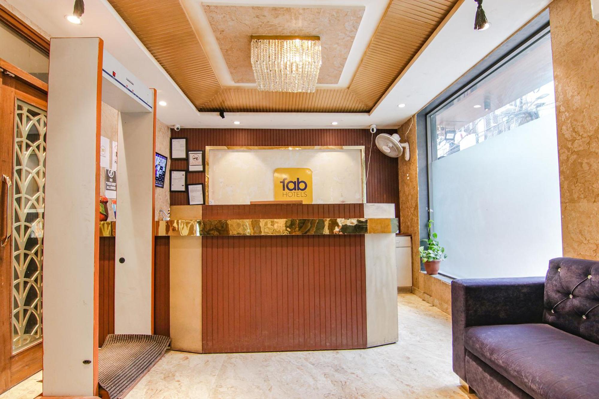Fabhotel Golden Glory 3* New Delhi