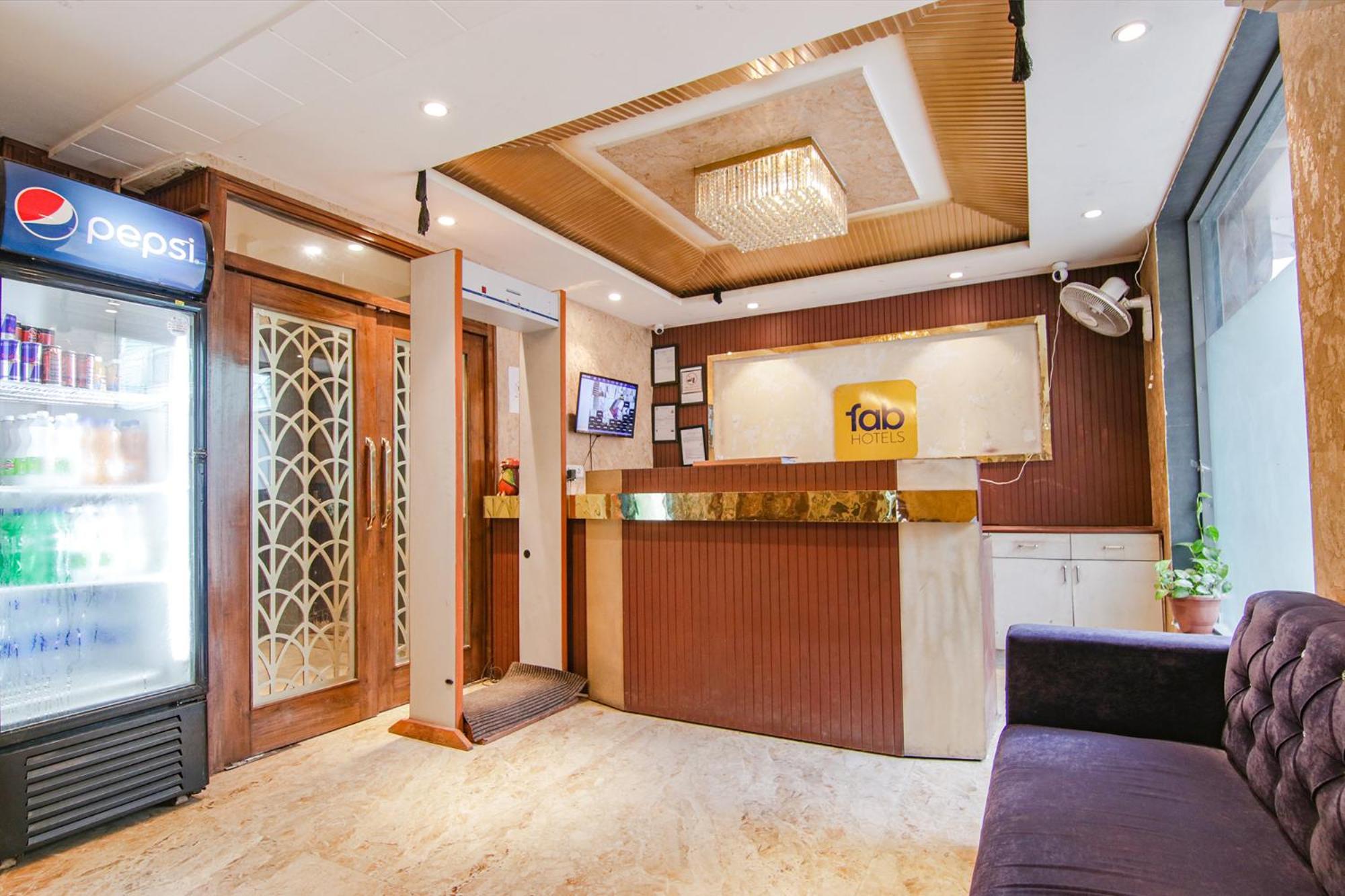 Fabhotel Golden Glory Hotel
