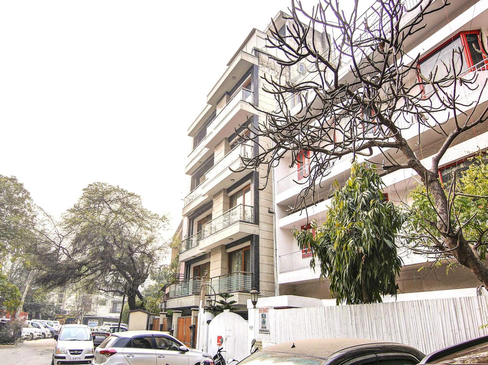 O Shiv Shakti Near Kamal Cinema Hotel New Delhi