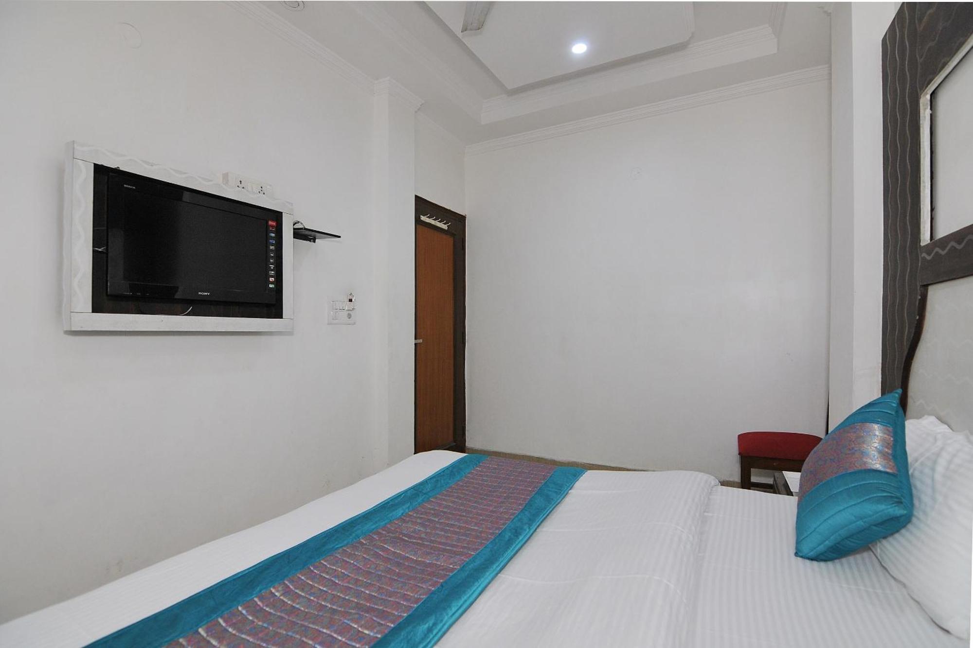 Hotel Oyo Flagship Balag 3*