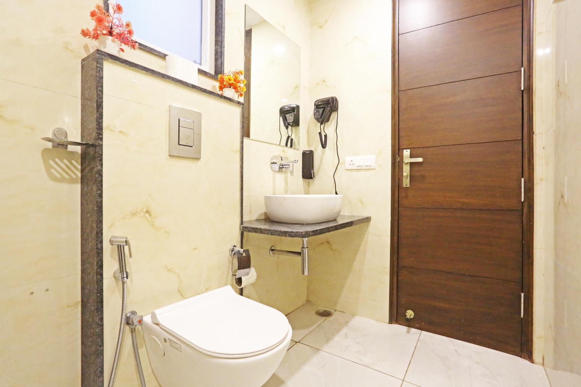 Frankstay By Mayfair Newly Built - New Delhi