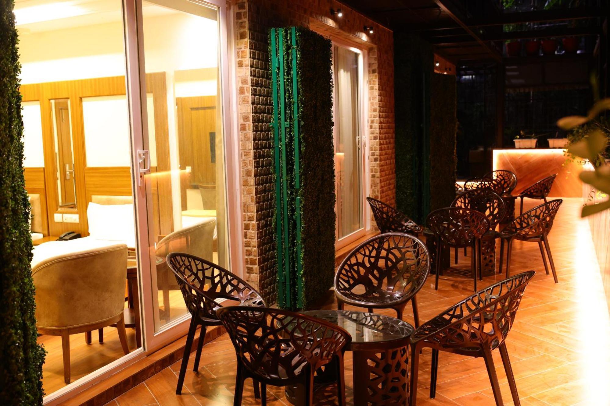 Karon - Lajpat Nagar