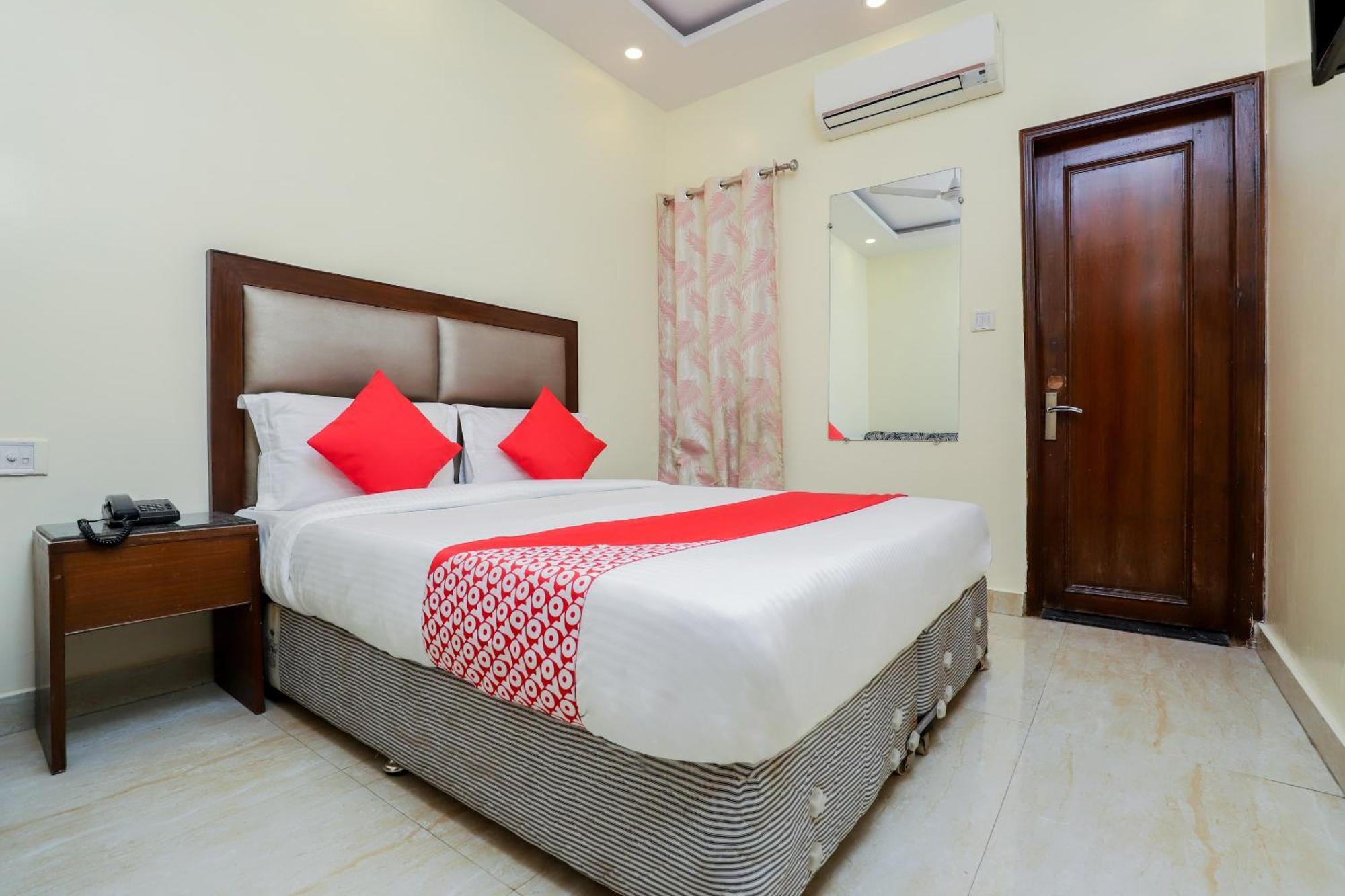 Oyo Flagship Delhi Empire