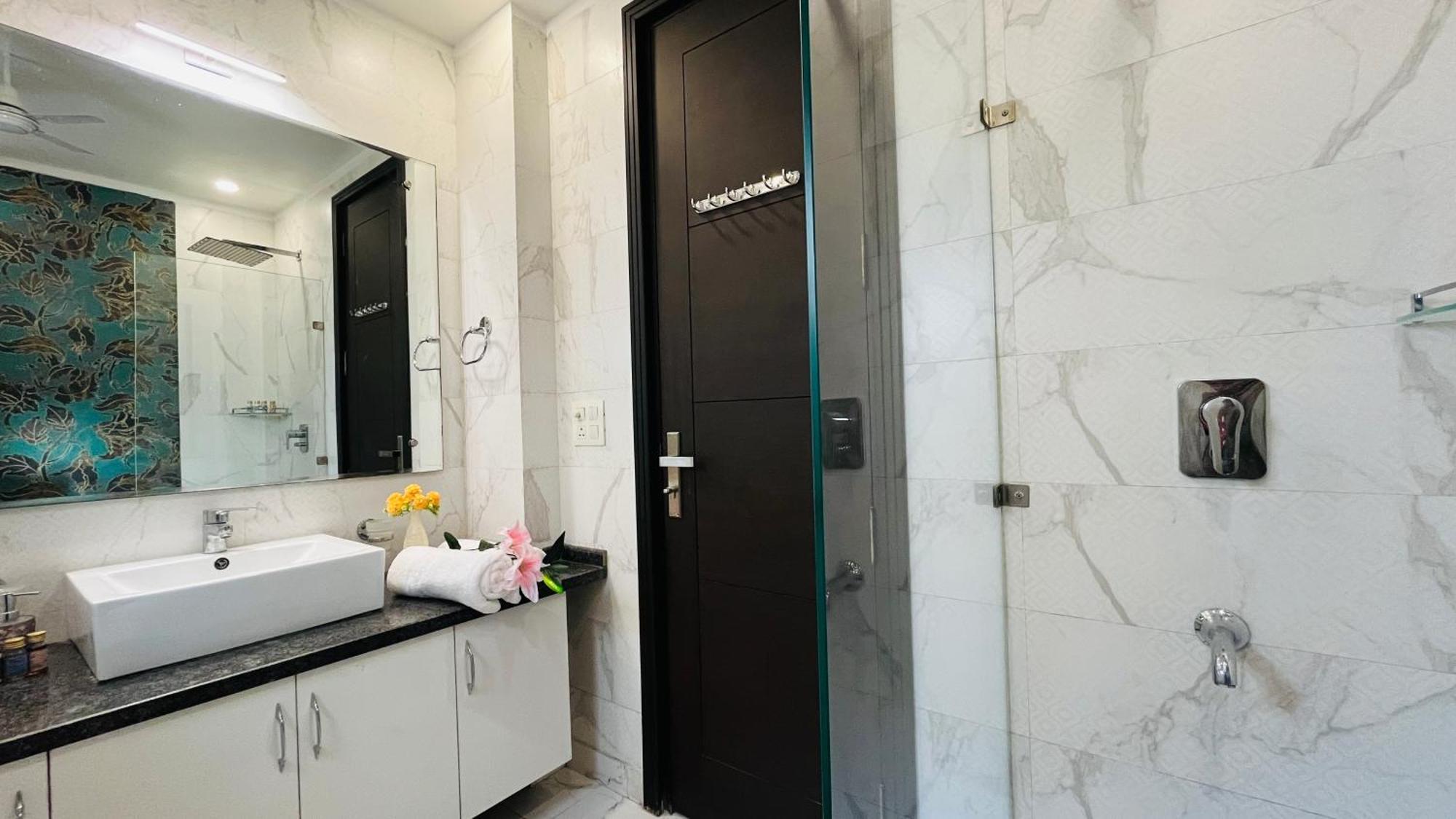 Olive Service - Greater Kailash Apartment New Delhi