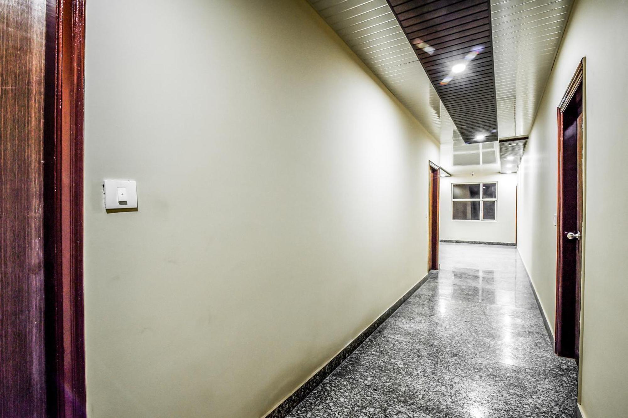 Hotel O Twilight New Delhi