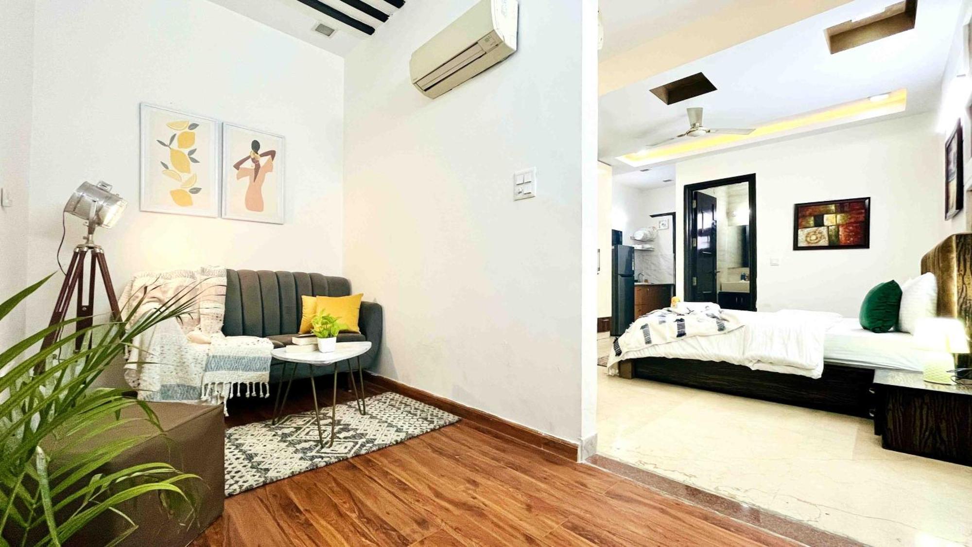 Olive Service - Greater Kailash Apartment New Delhi