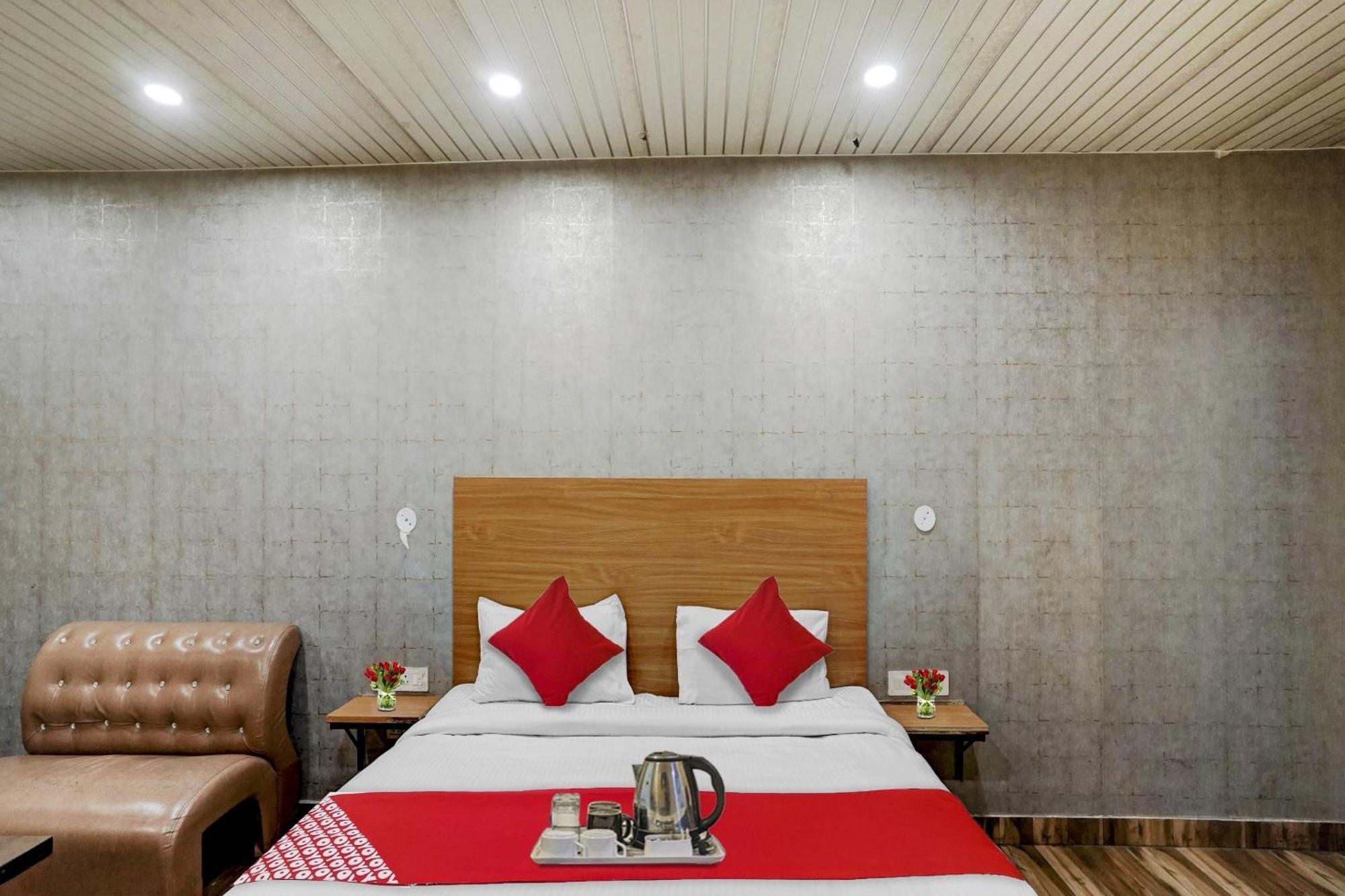Hotel O R K Residency Near Jhilmil Metro Station