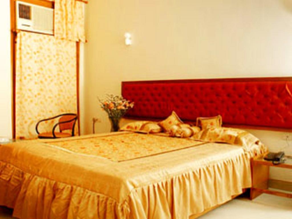 Hotel Atithi Palace