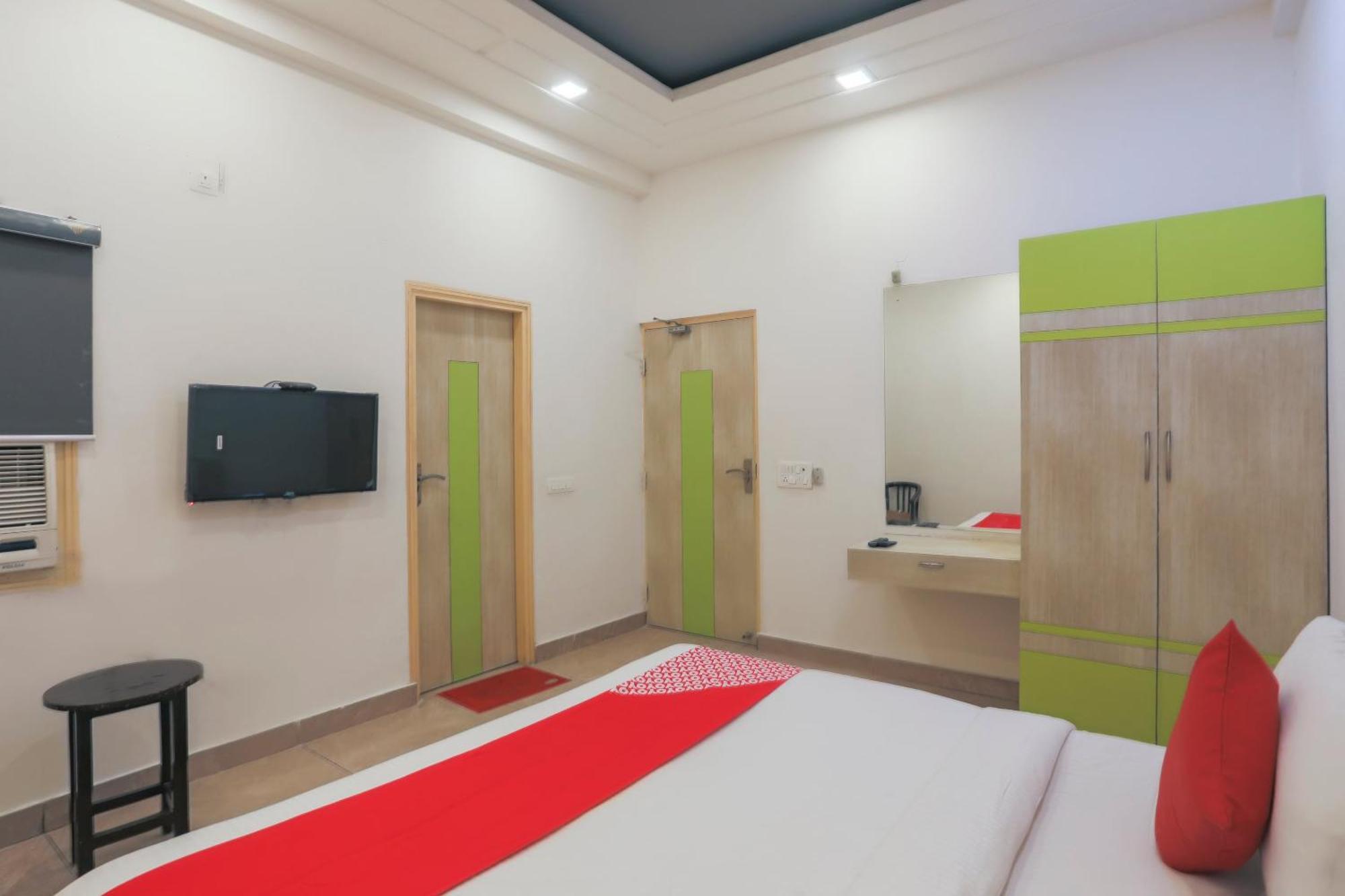 Hotel O Cladis Near Mall Of India