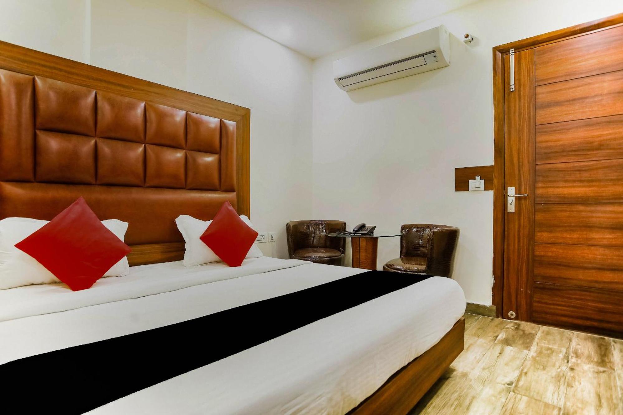 Collection O The Kailash Dev Hotel