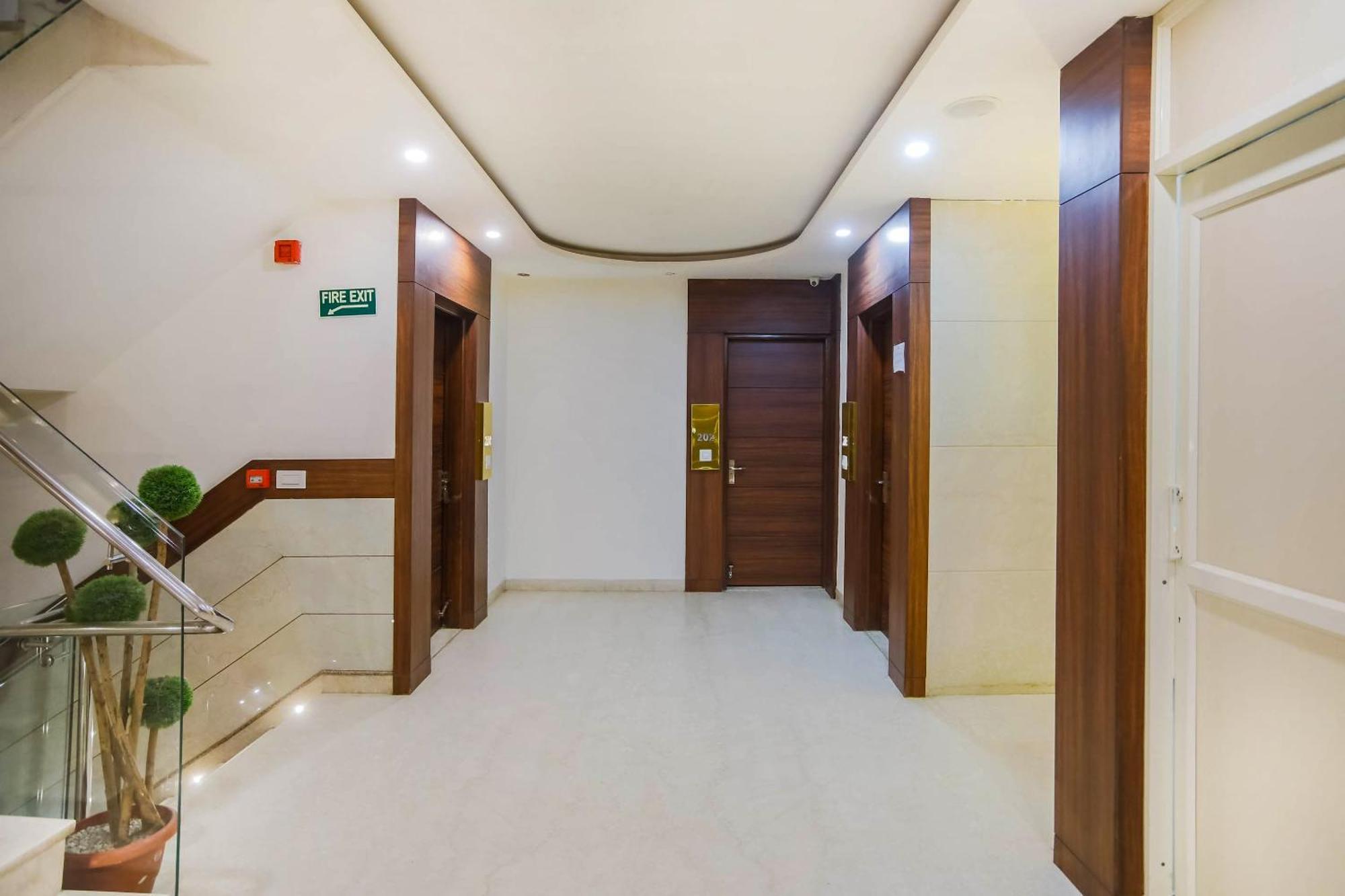 Hotel Collection O The Kailash Dev 3*
