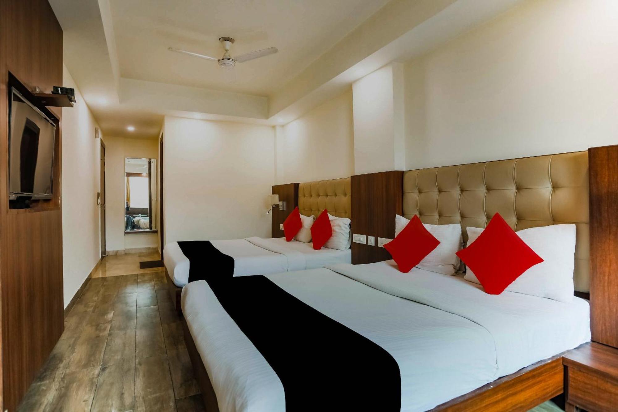 Collection O The Kailash Dev Hotel 3*