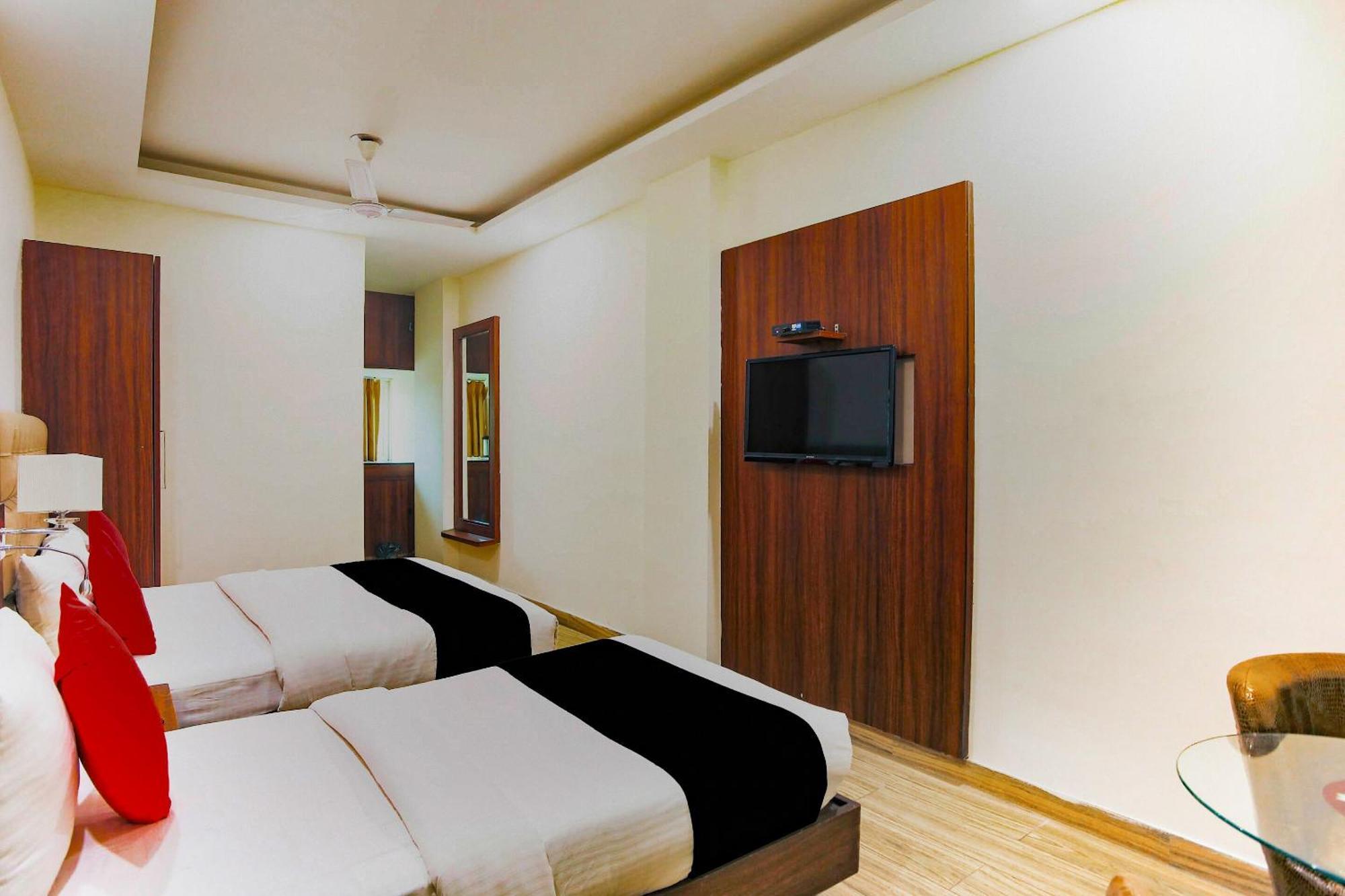 Collection O The Kailash Dev Hotel 3*