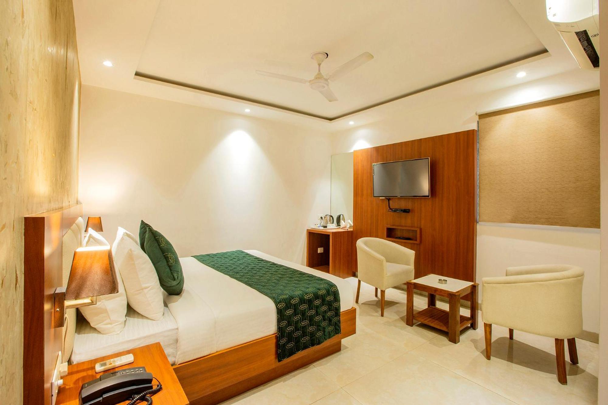 Fabhotel Skye 4*