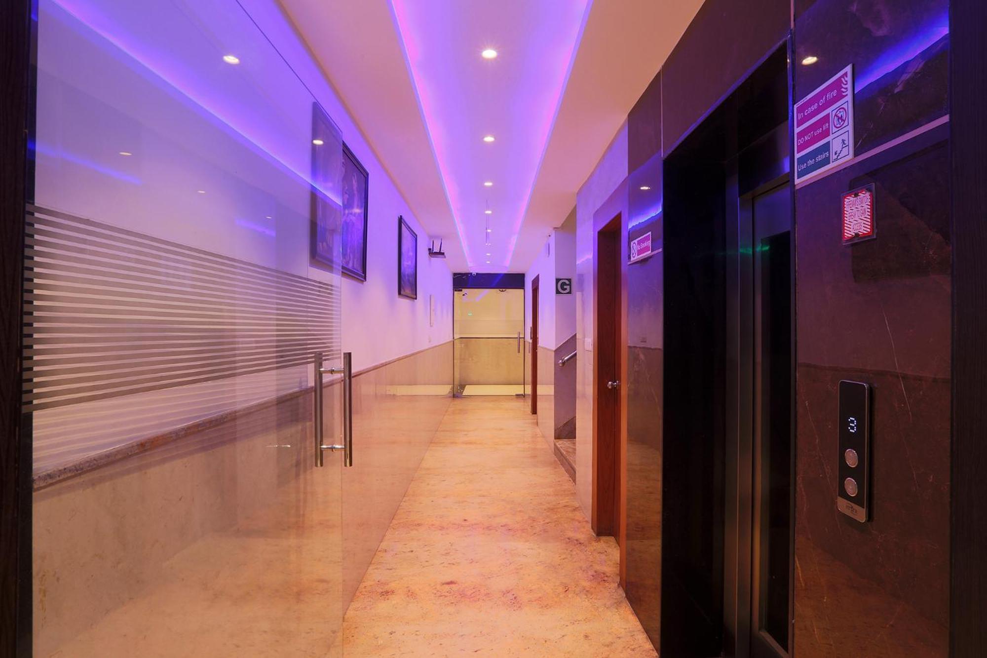Fabhotel Skye New Delhi