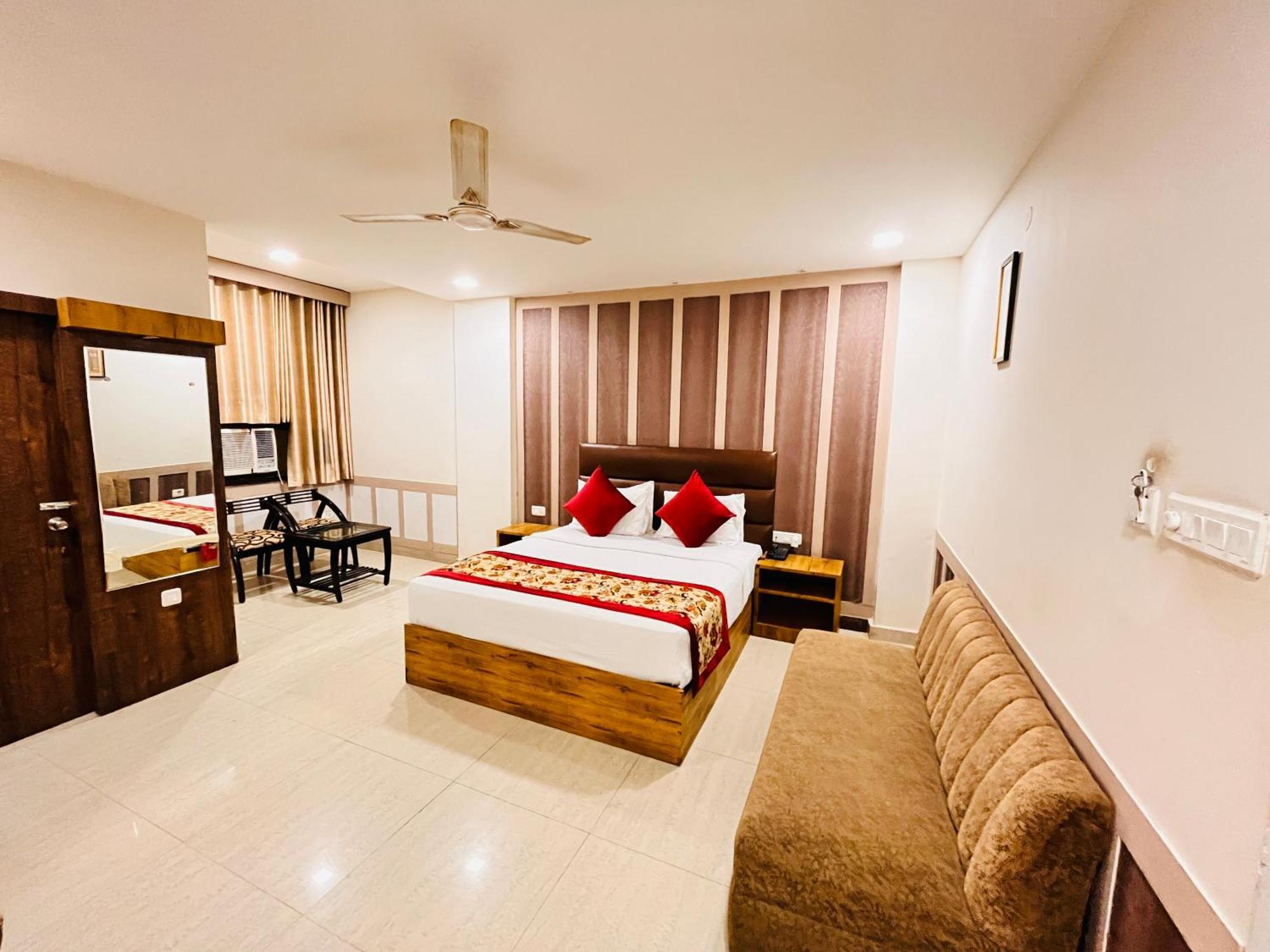 Ashoka Karol Bagh Delhi Hotel 3*