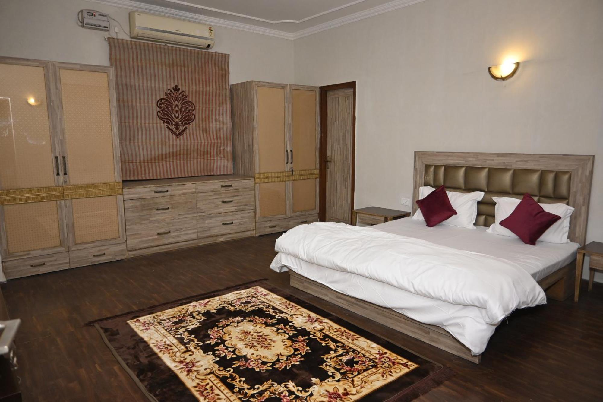 The Own Guest house New Delhi