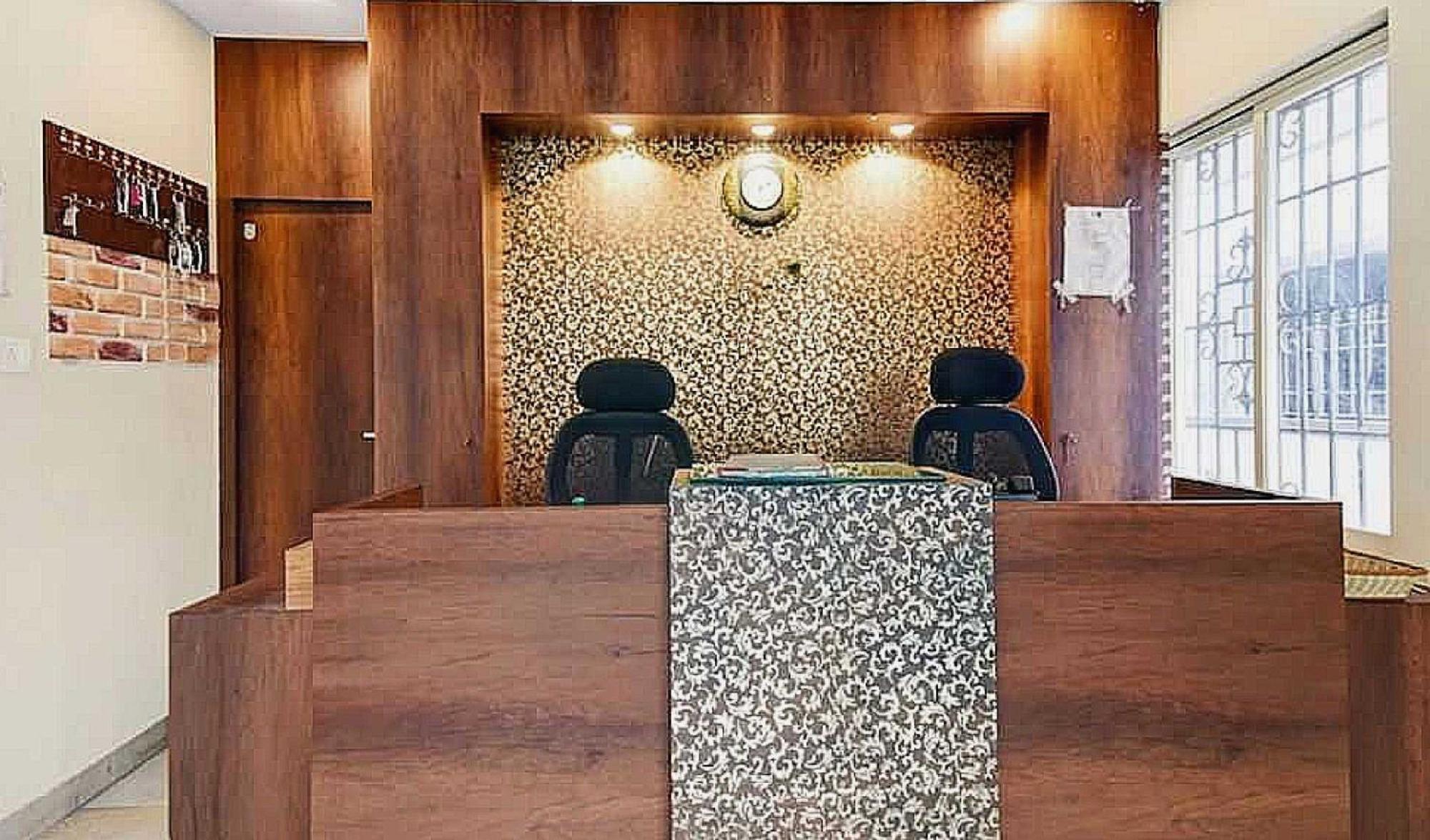 O Roshan's Near Dilshad Garden Metro Station 3*